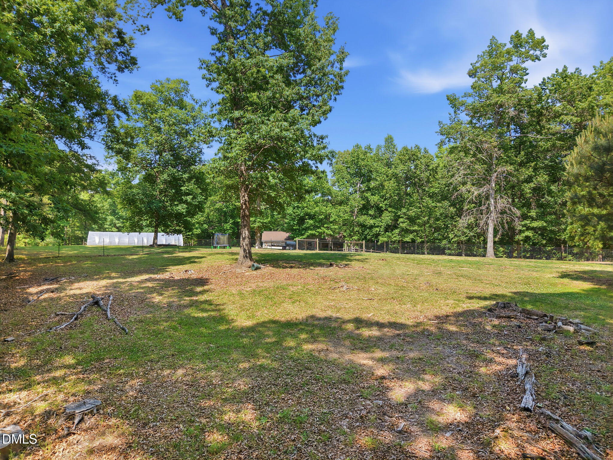 215 E Deer Run