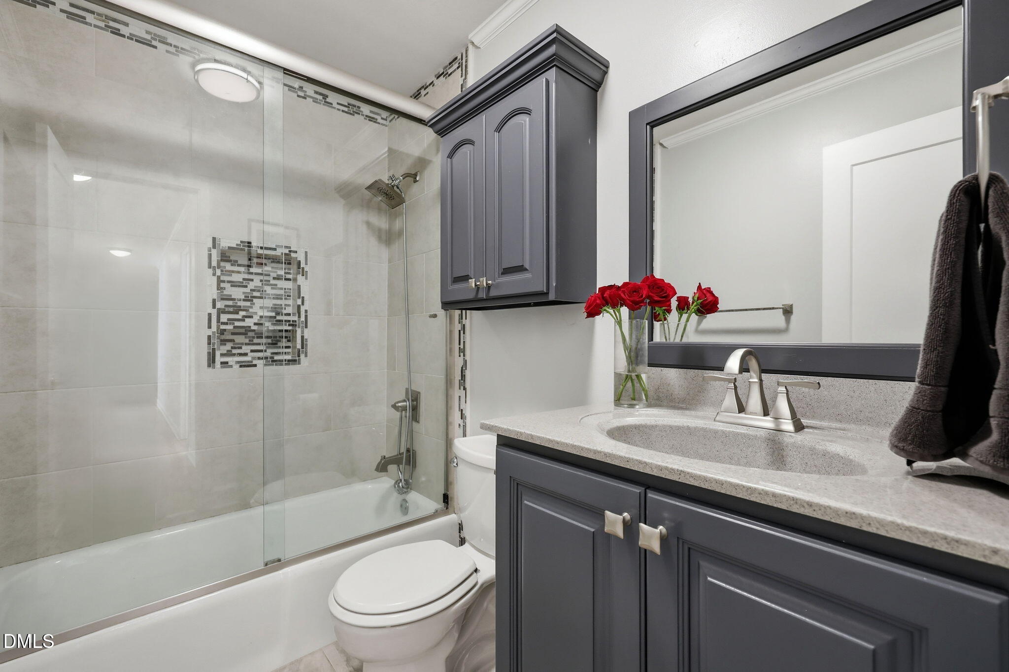 215 E Deer Run