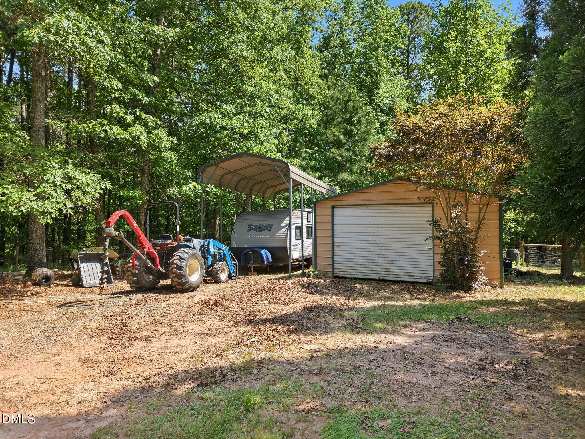 215 E Deer Run