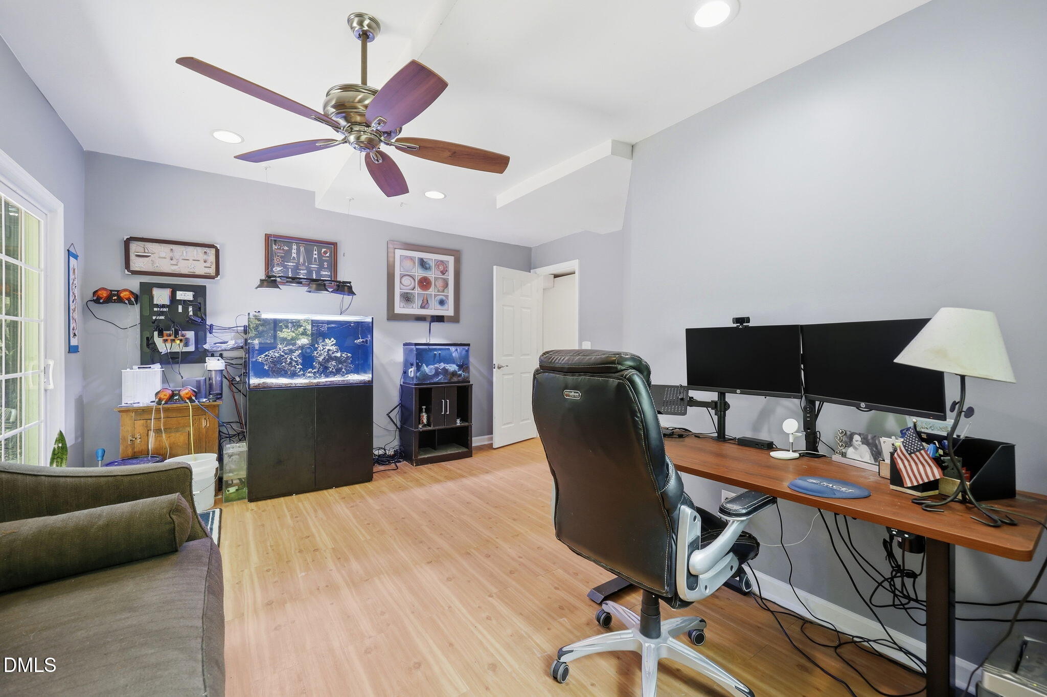 215 E Deer Run