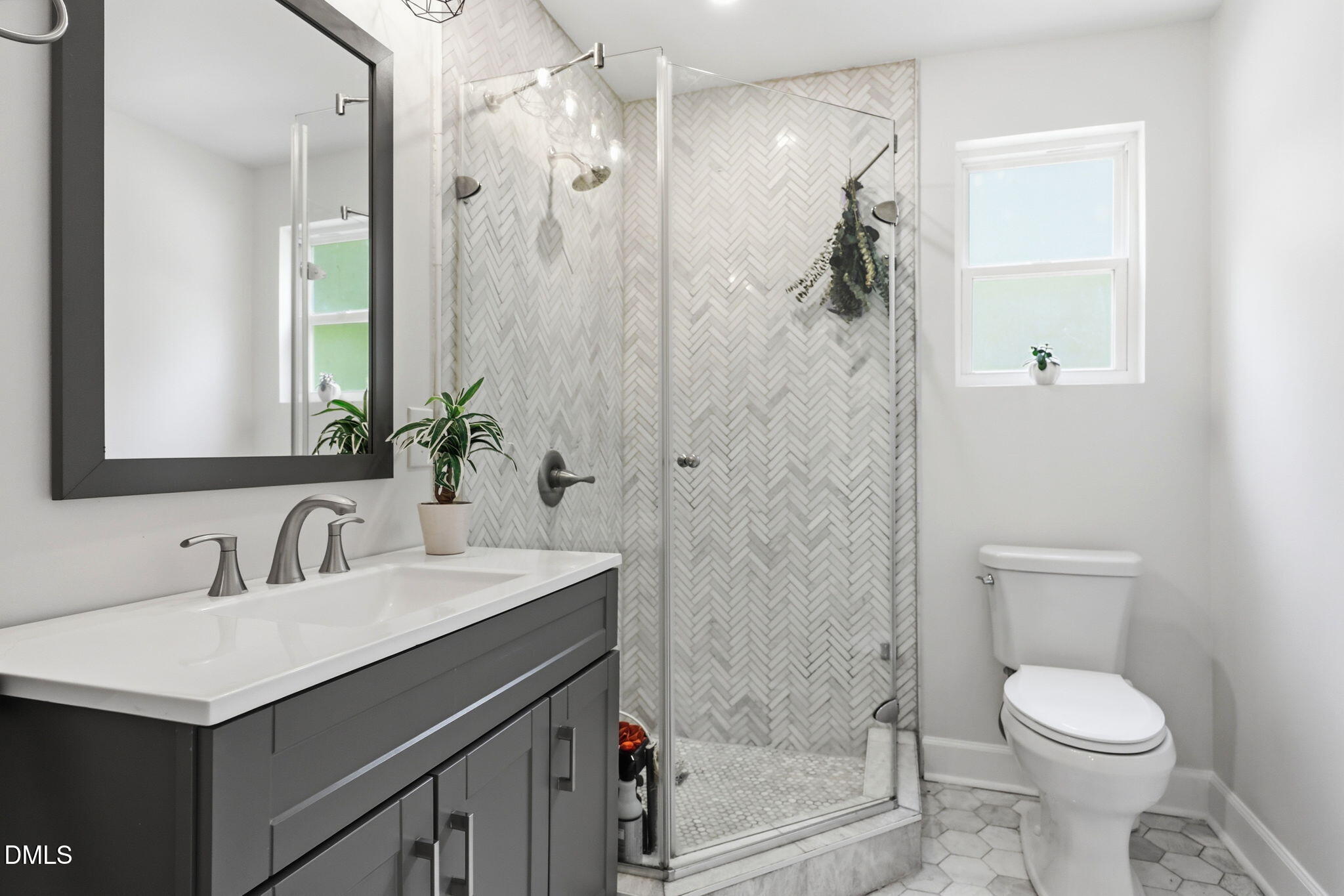 215 E Deer Run