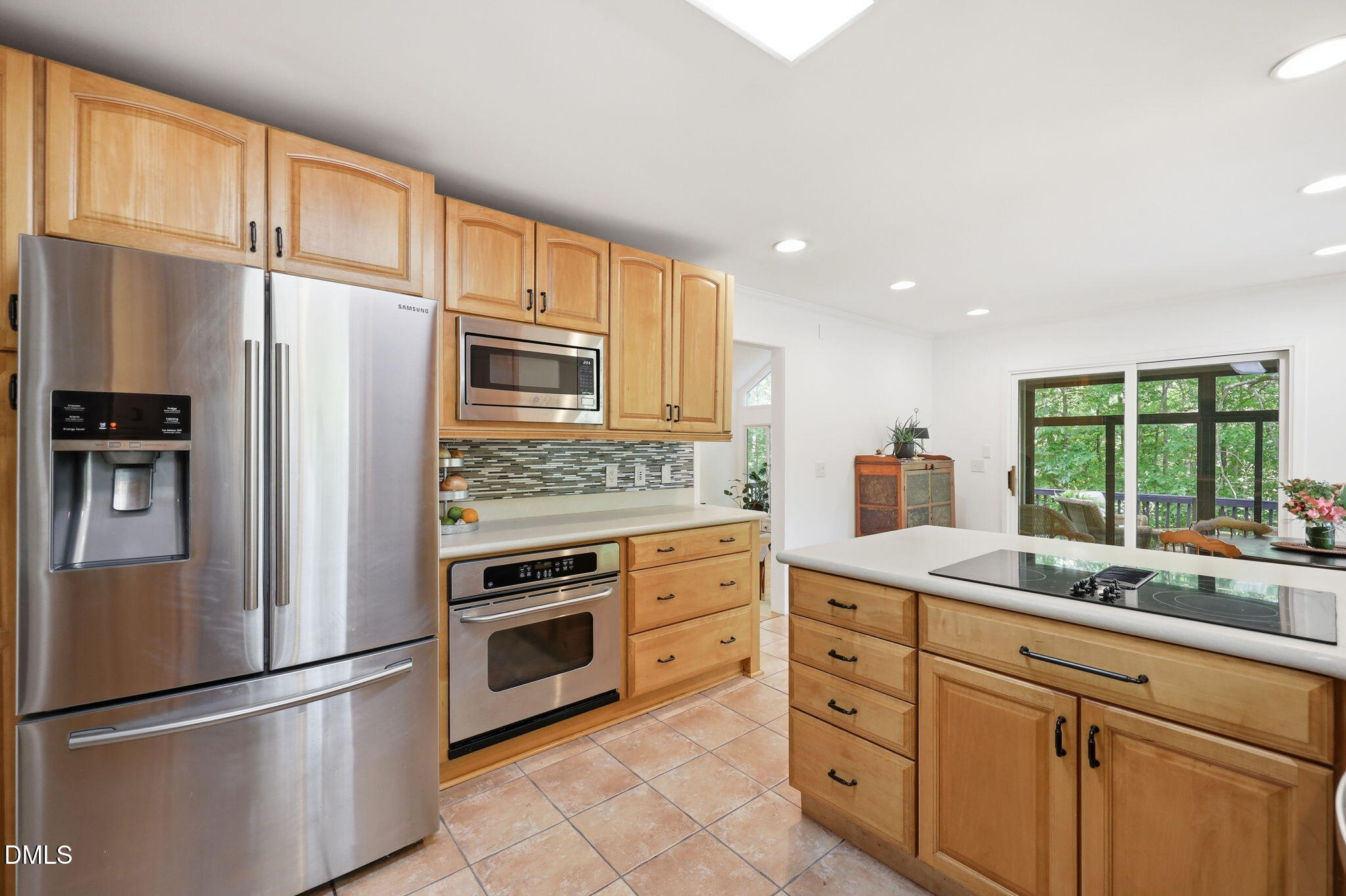 215 E Deer Run