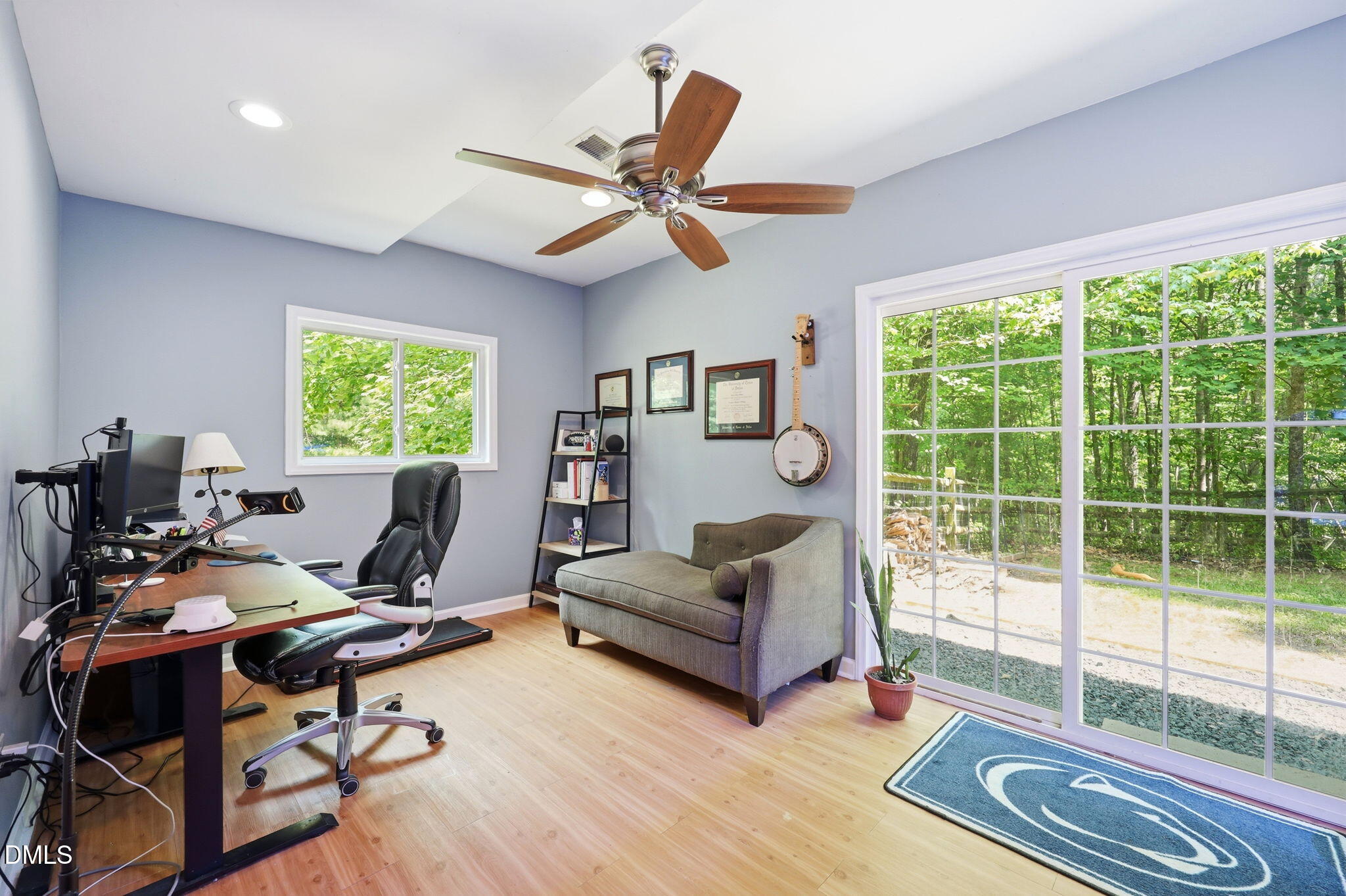215 E Deer Run
