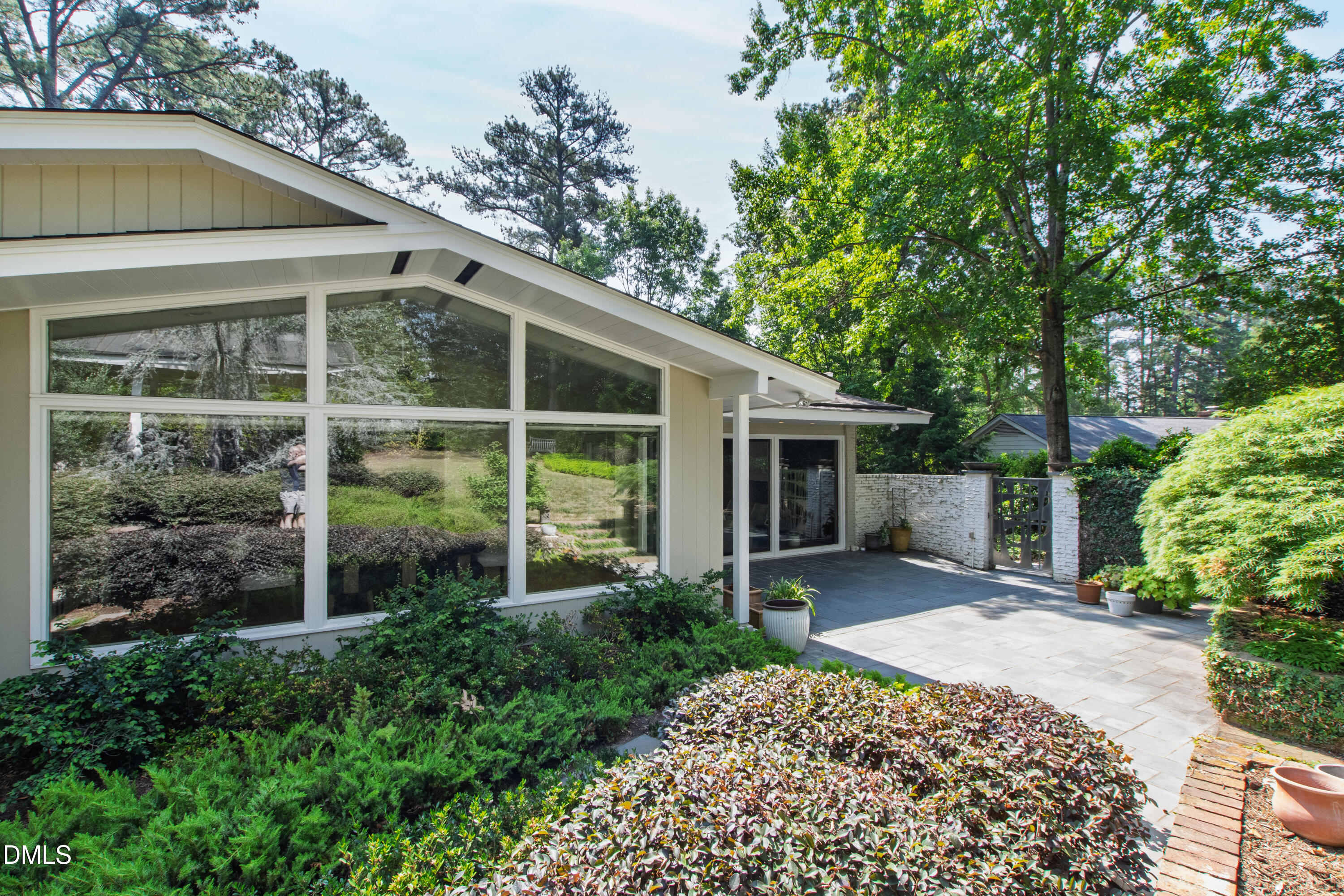 2751 Toxey Drive