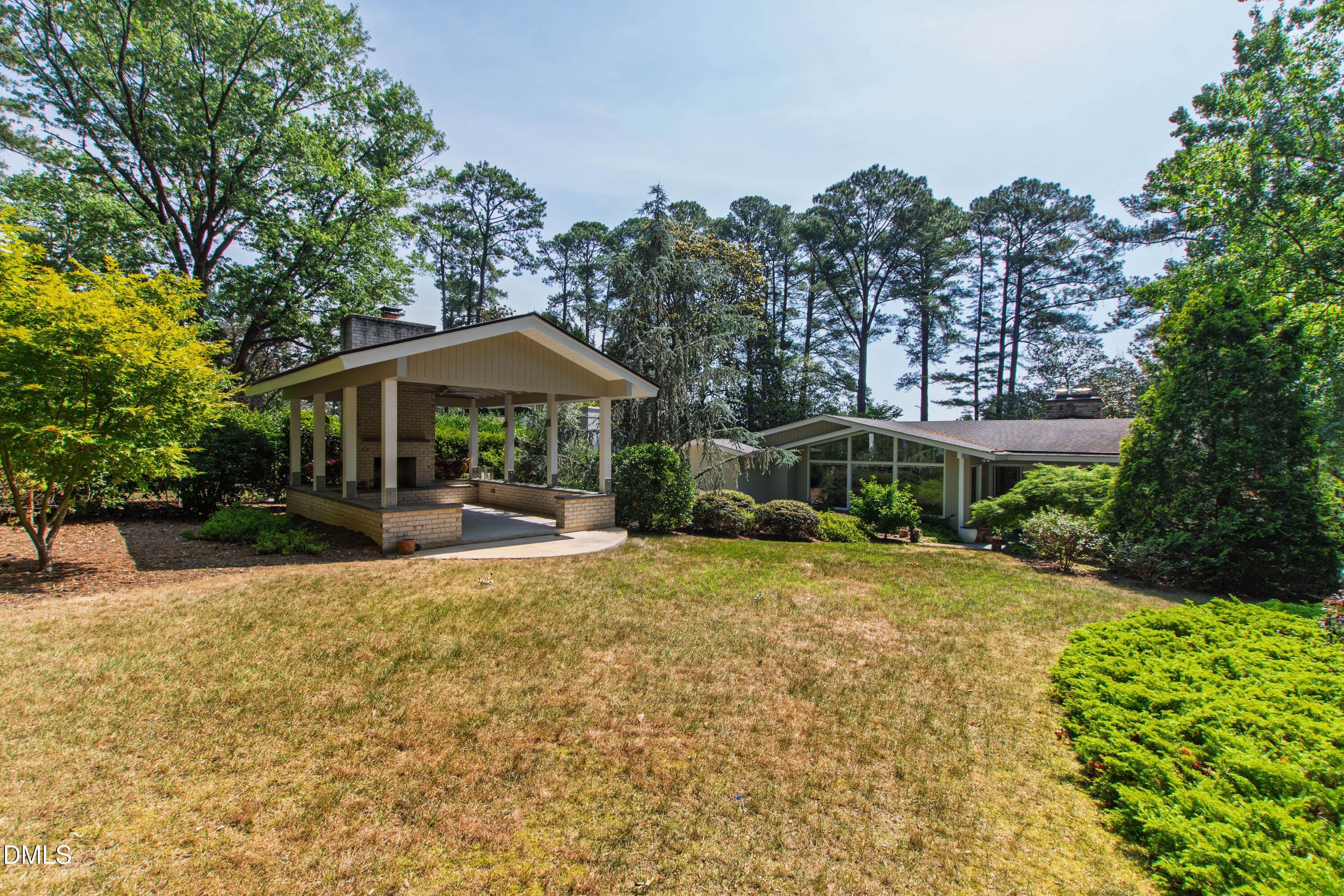 2751 Toxey Drive