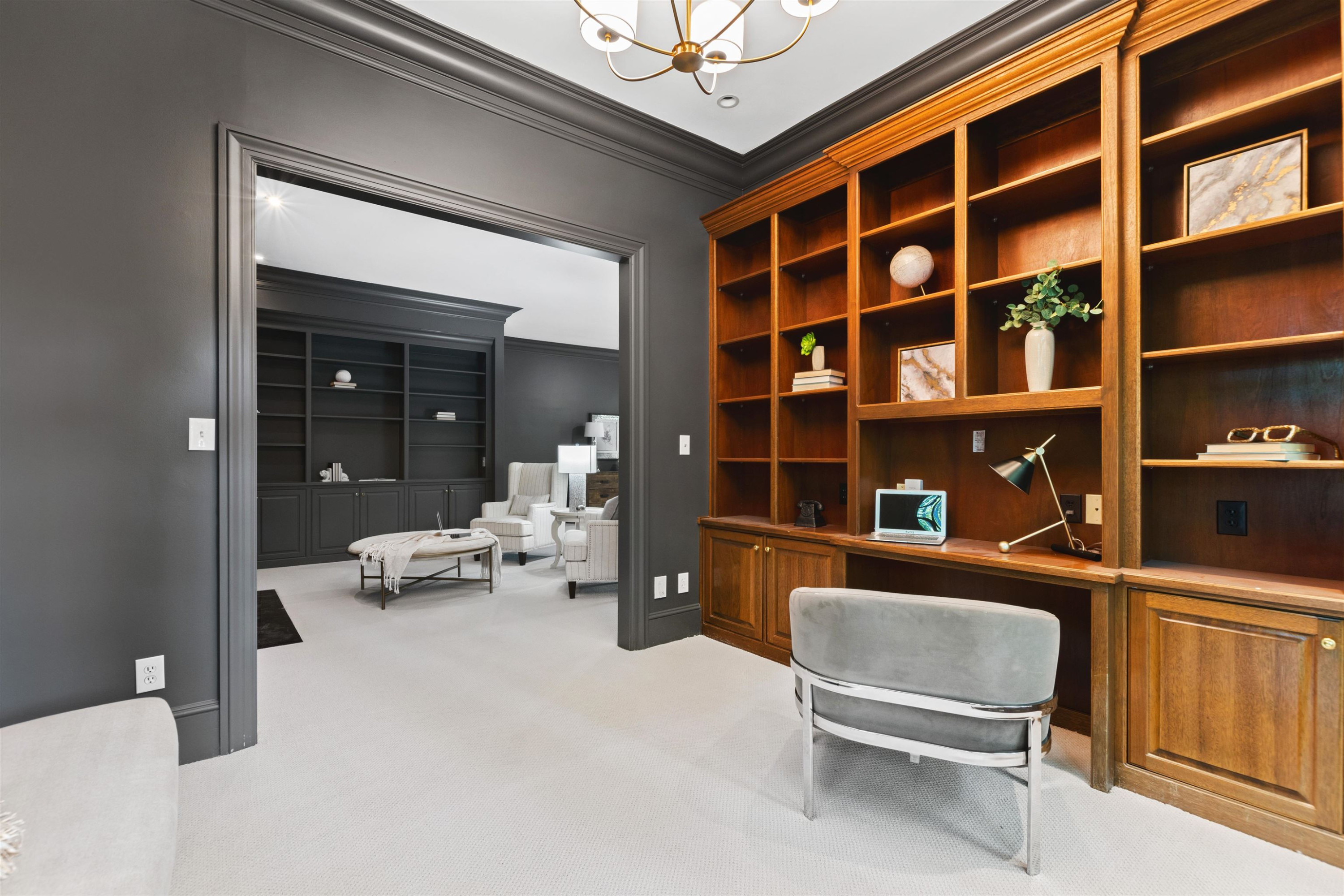 104 Marseille Place