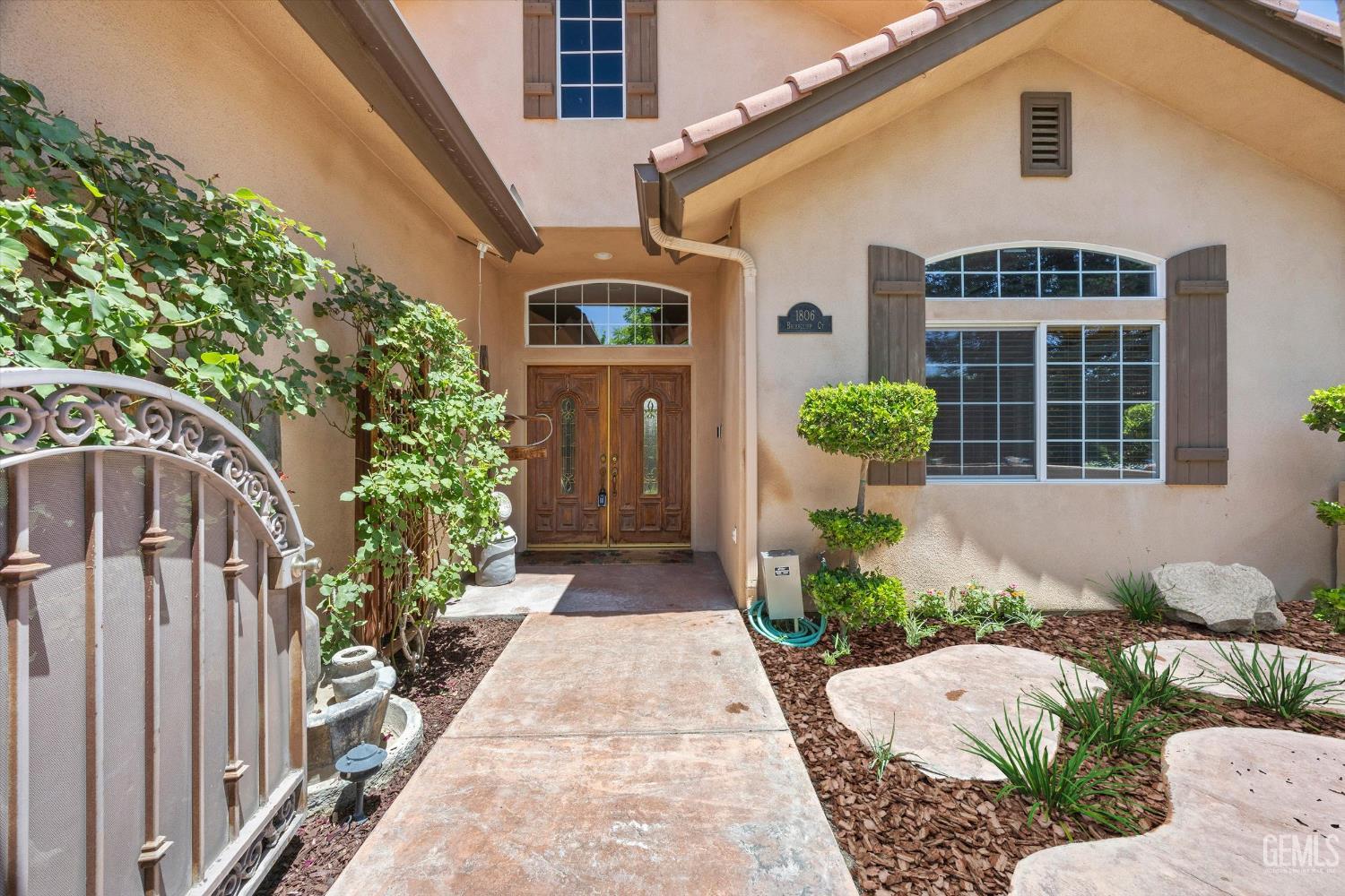 1806 Briercliff Court