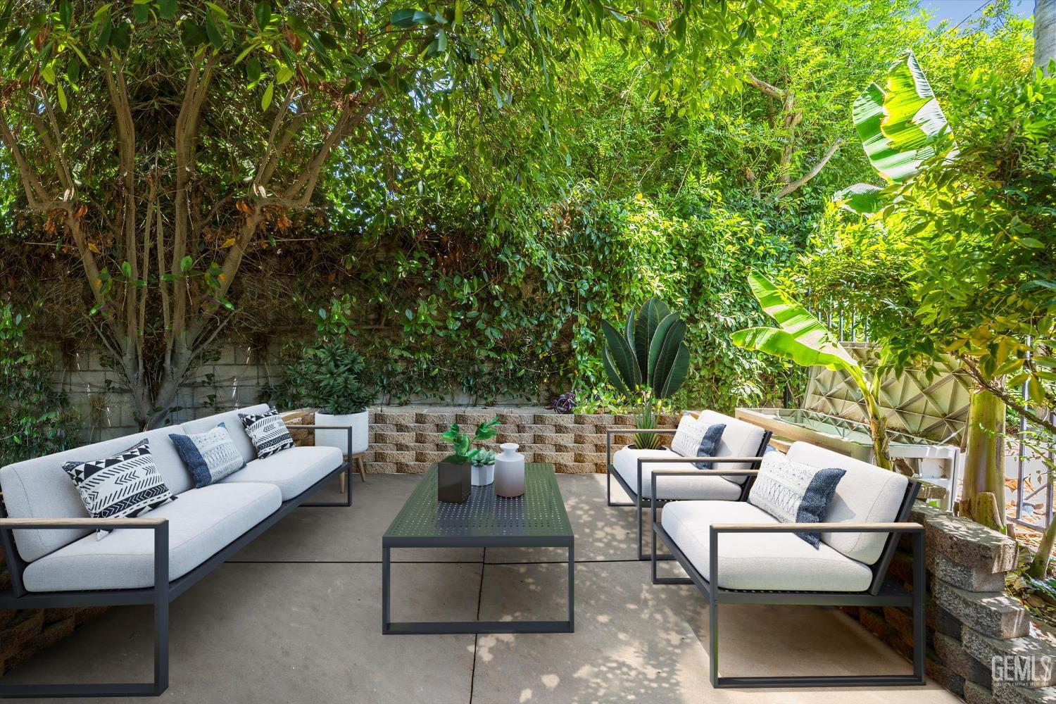 1806 Briercliff Court