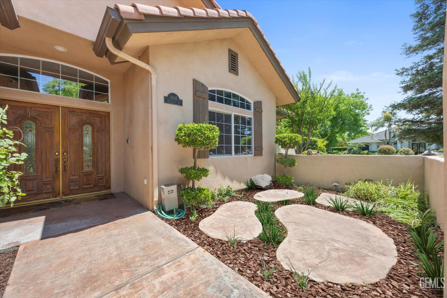 1806 Briercliff Court