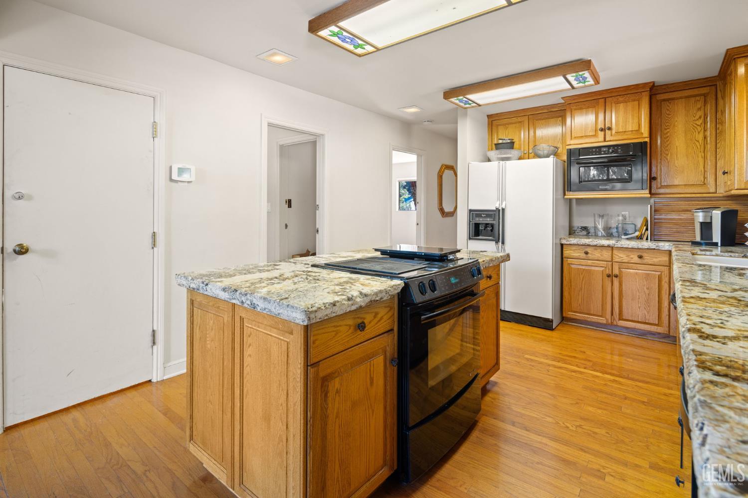 1619 Crescent Drive