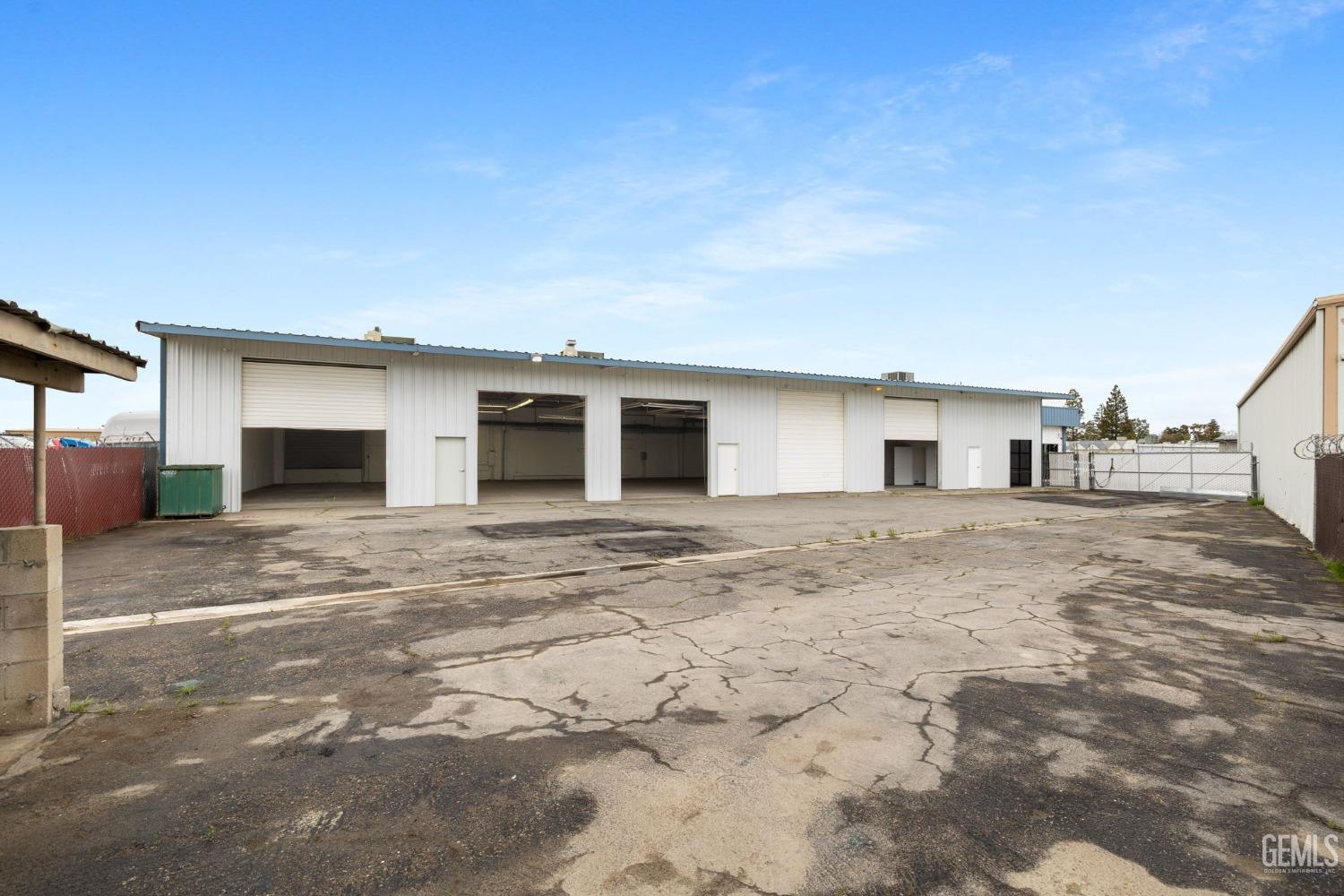 4517 District Boulevard