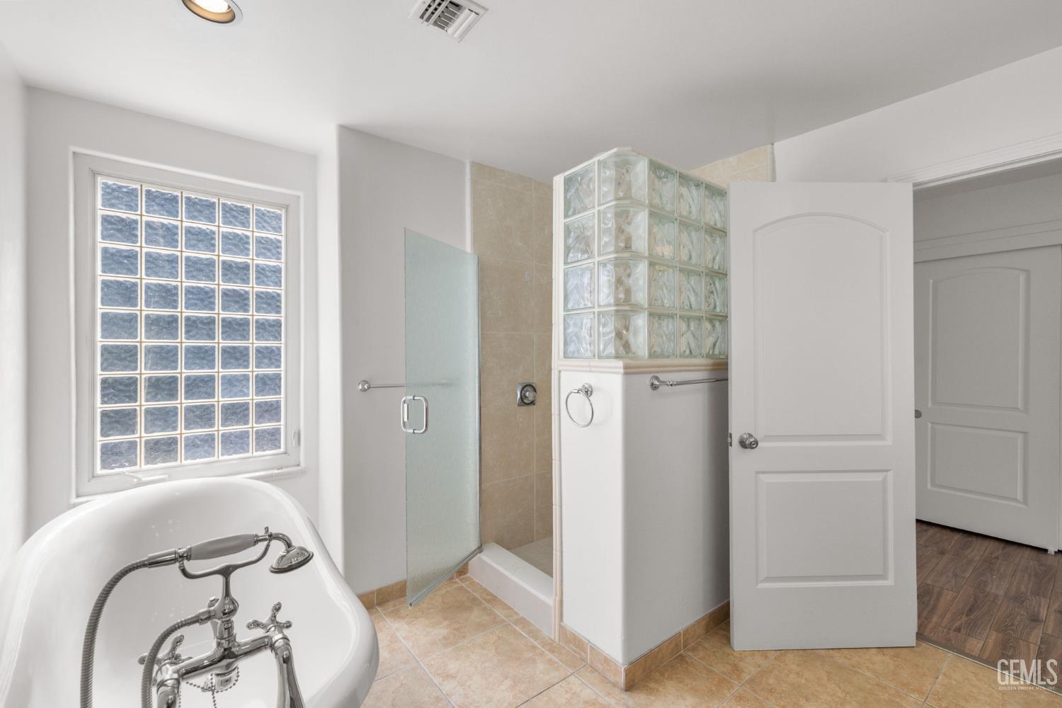 2323 Easthills Drive Unit: 65