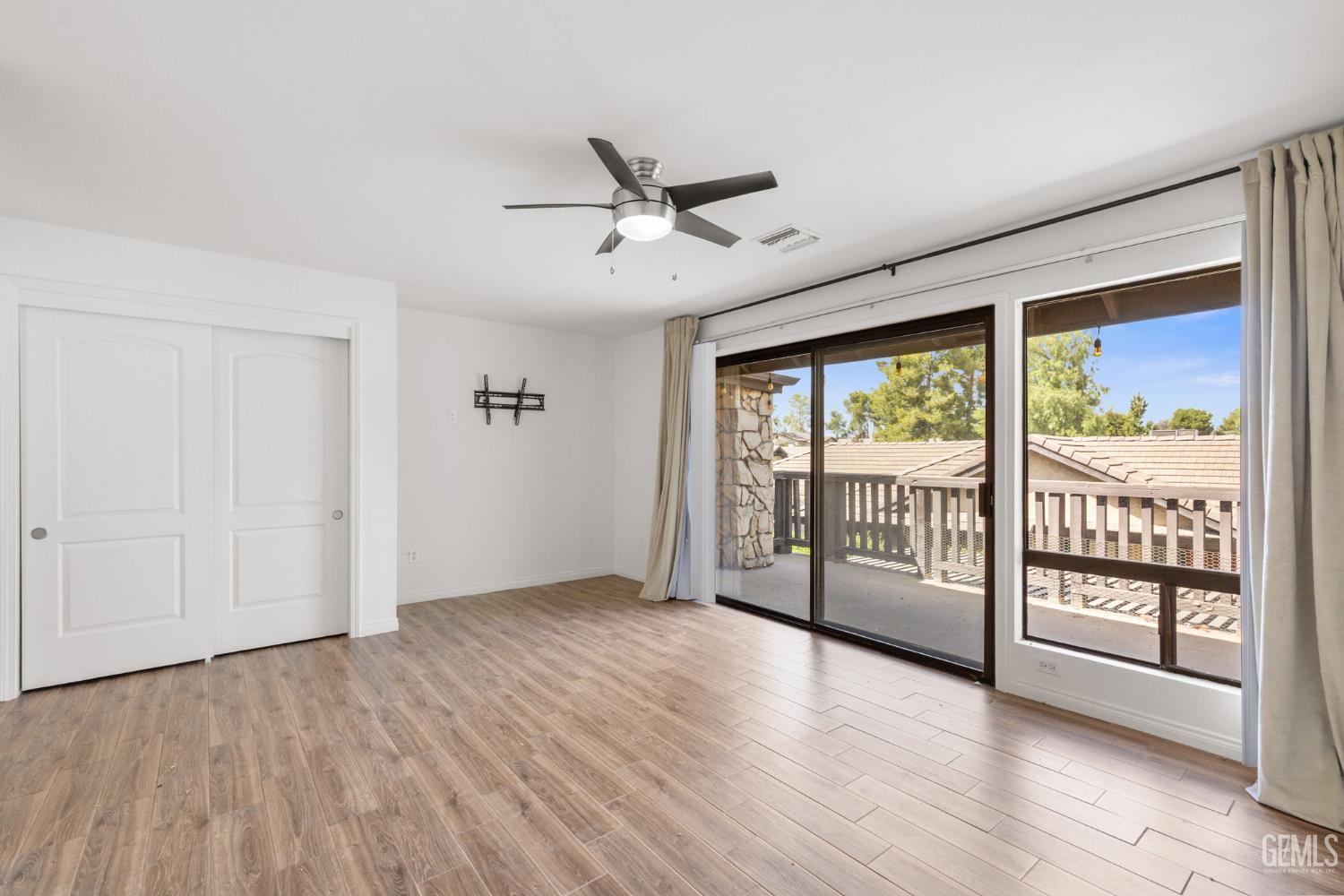 2323 Easthills Drive Unit: 65