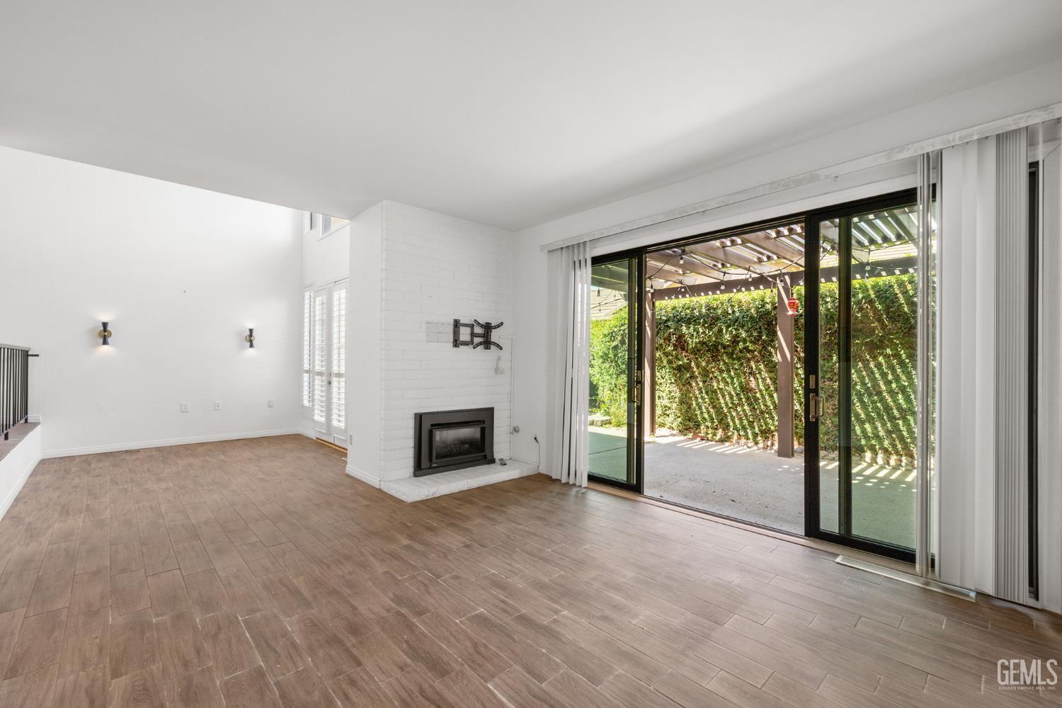 2323 Easthills Drive Unit: 65