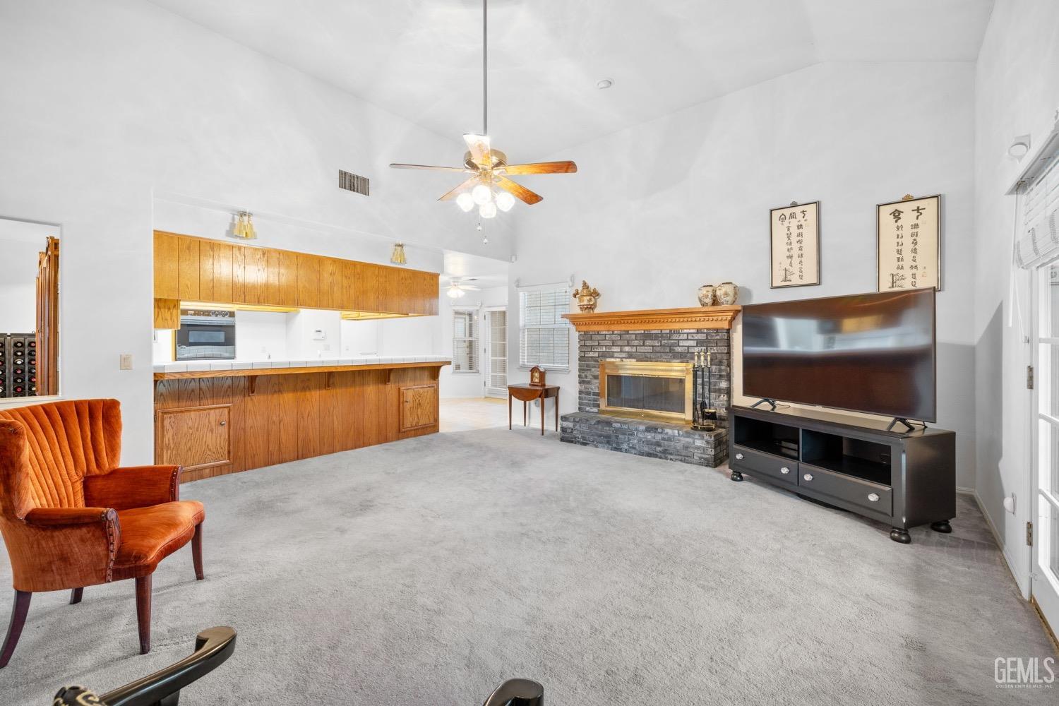 14013 Laverton Avenue