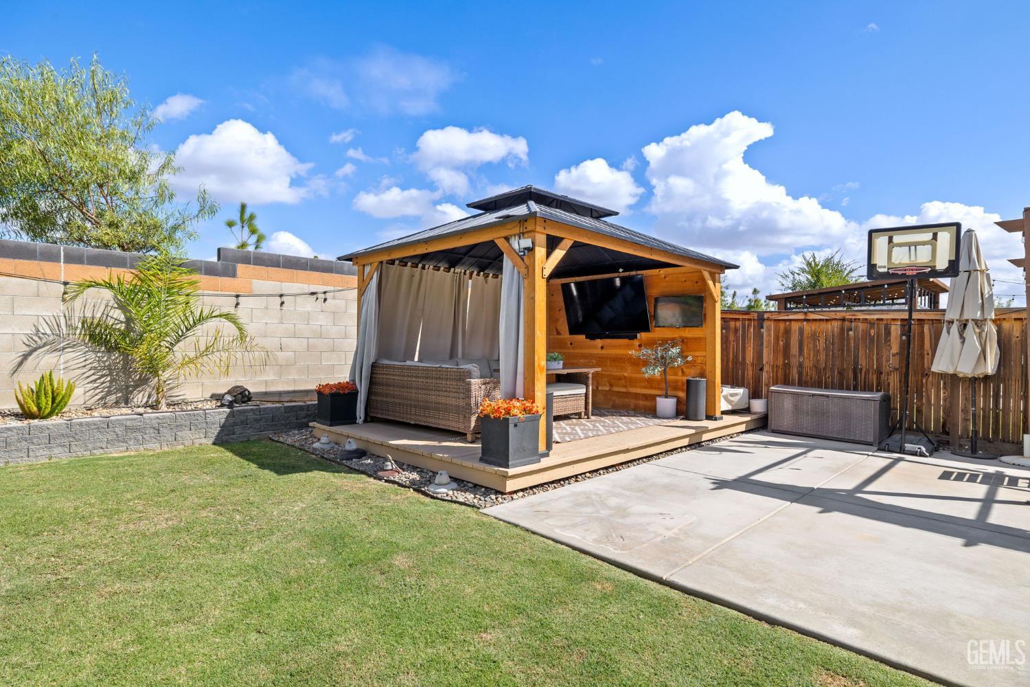9410 Laurel Ridge Lane