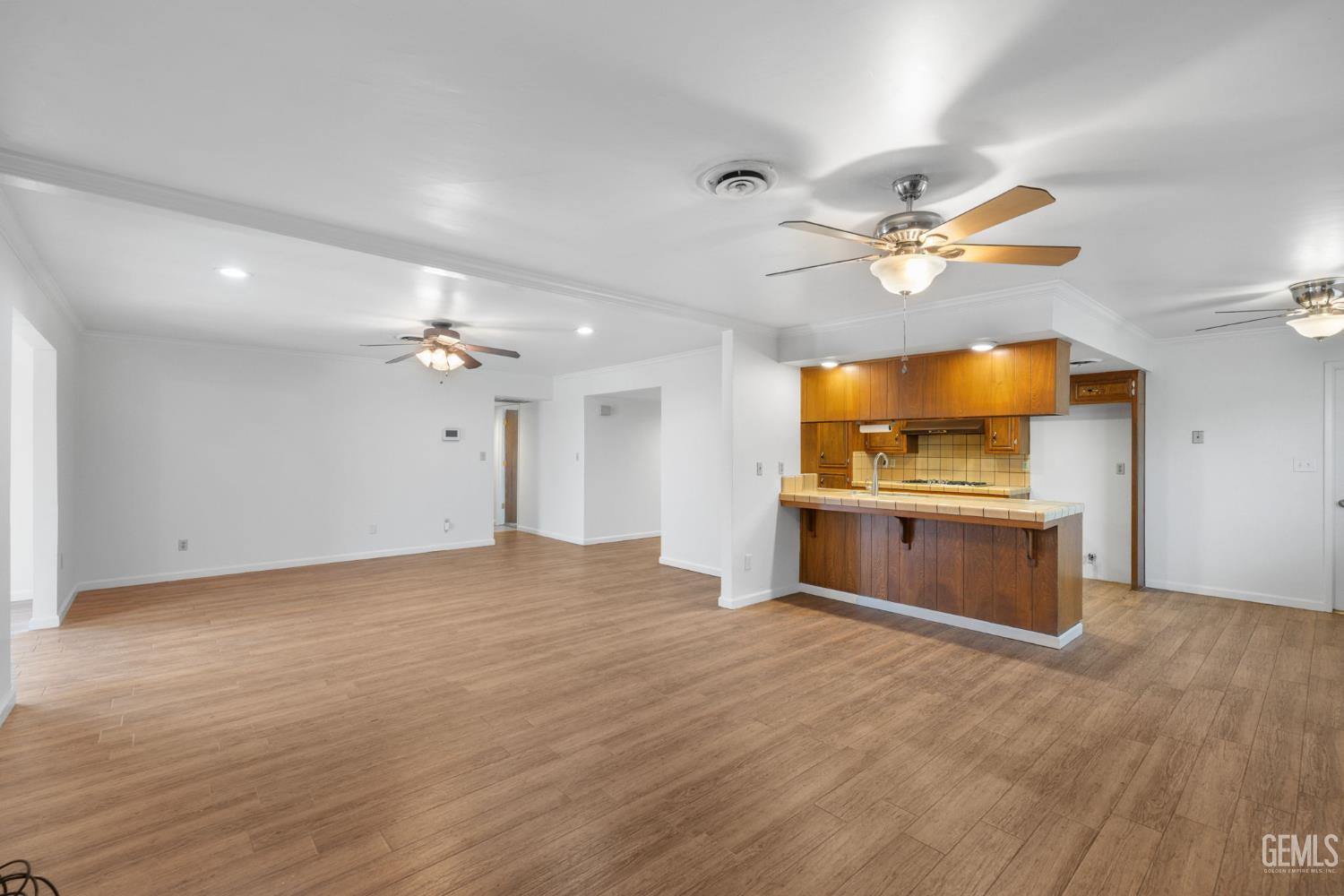 1200 Monique Avenue