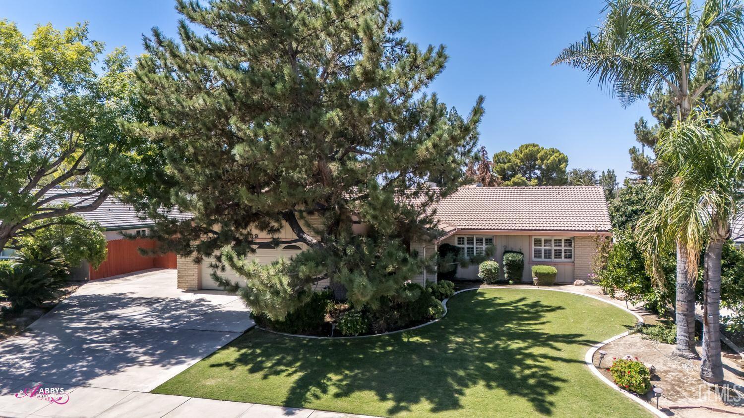 409 Bermuda Street