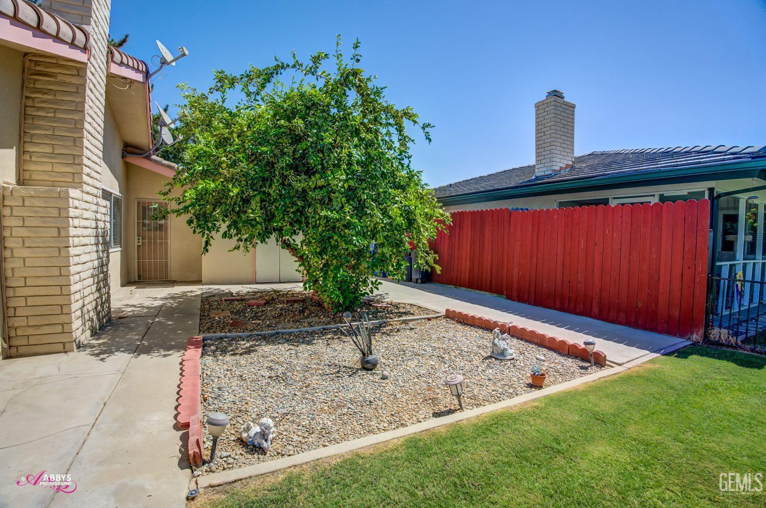 409 Bermuda Street