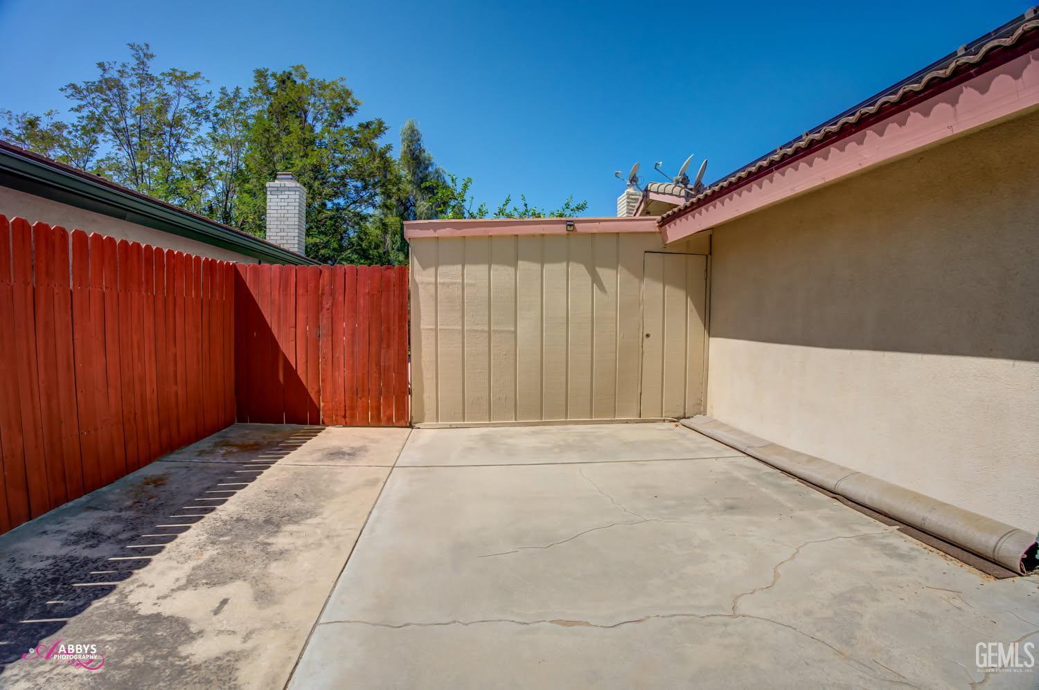 409 Bermuda Street
