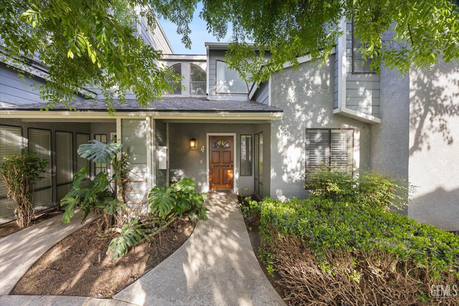 7330 Stockdale Highway Unit: 4