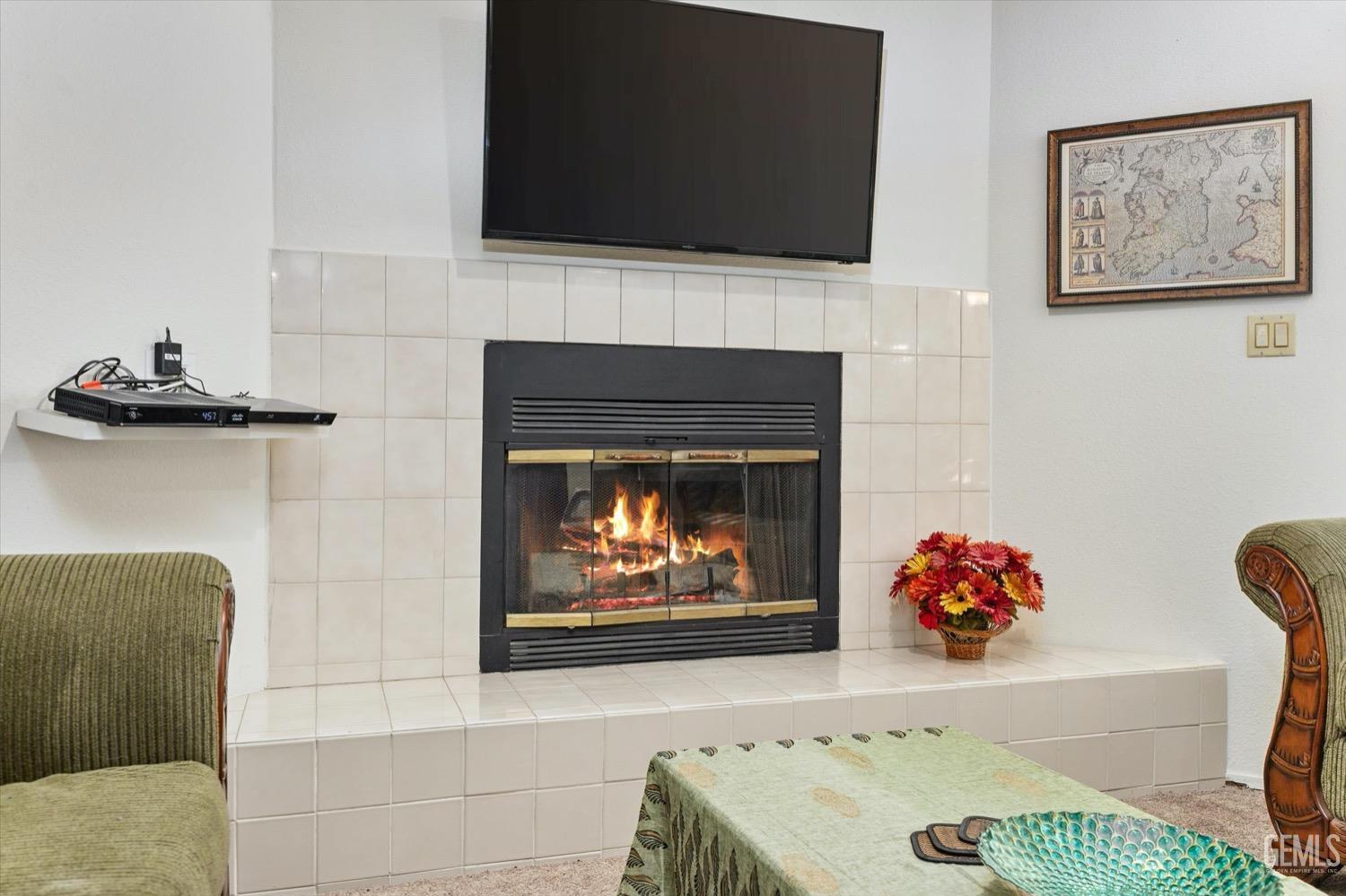 7330 Stockdale Highway Unit: 4