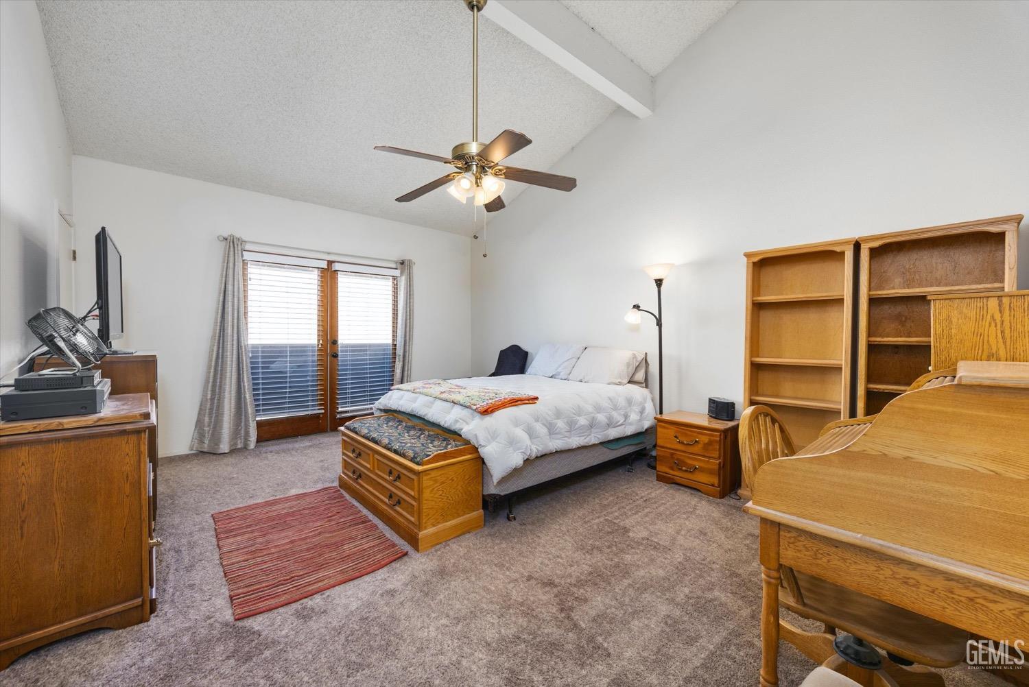 7330 Stockdale Highway Unit: 4