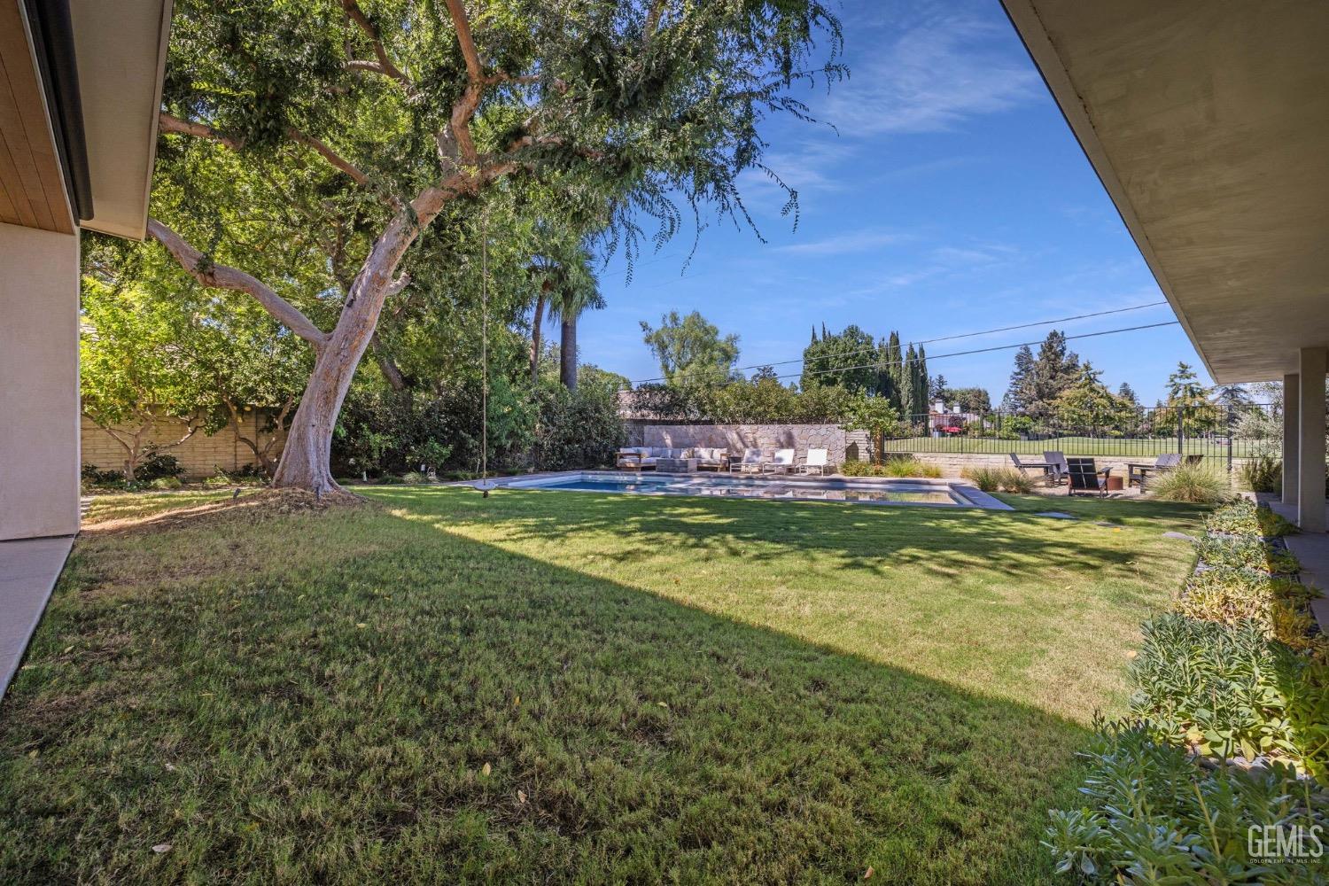 1217 Tam O Shanter Drive