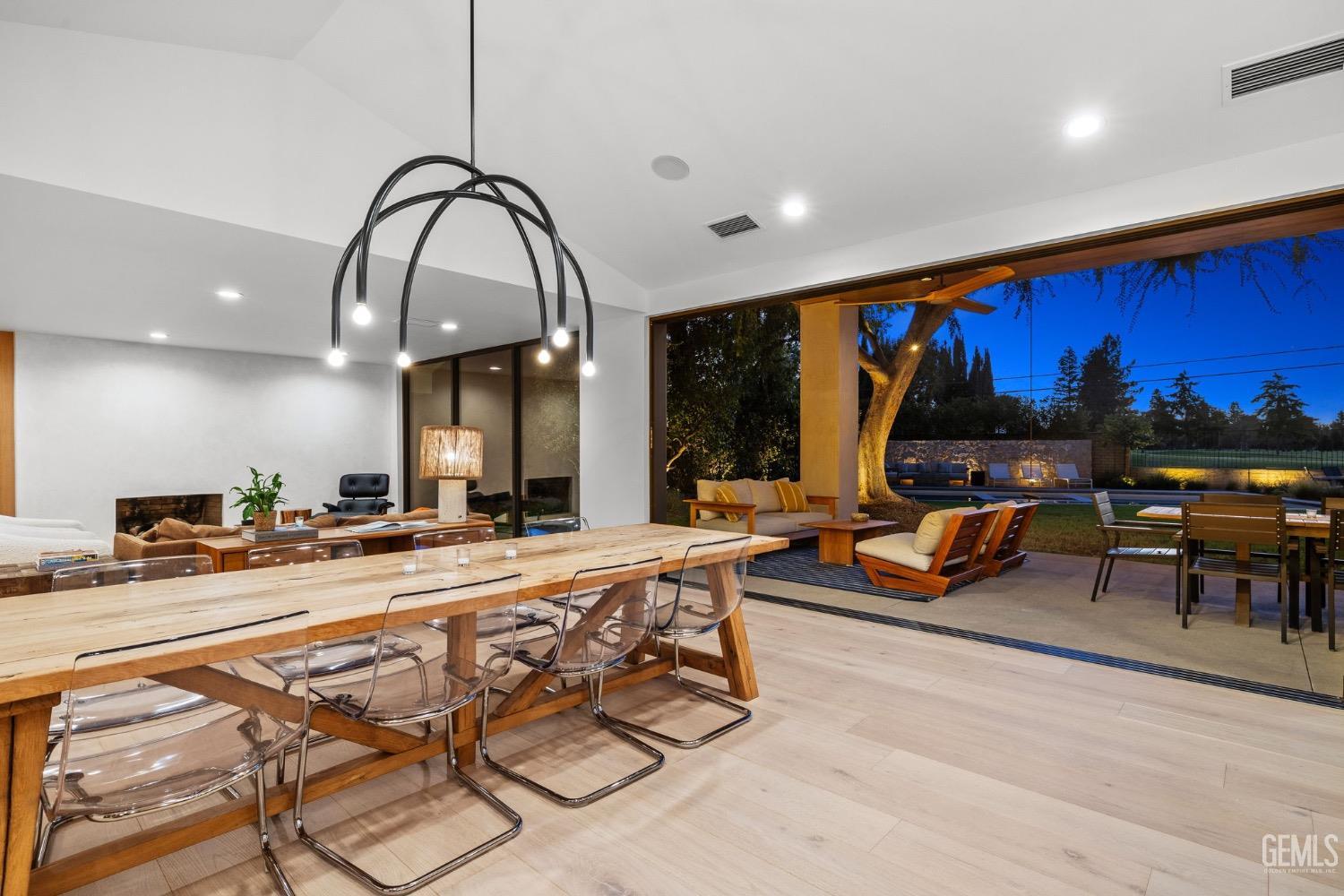 1217 Tam O Shanter Drive