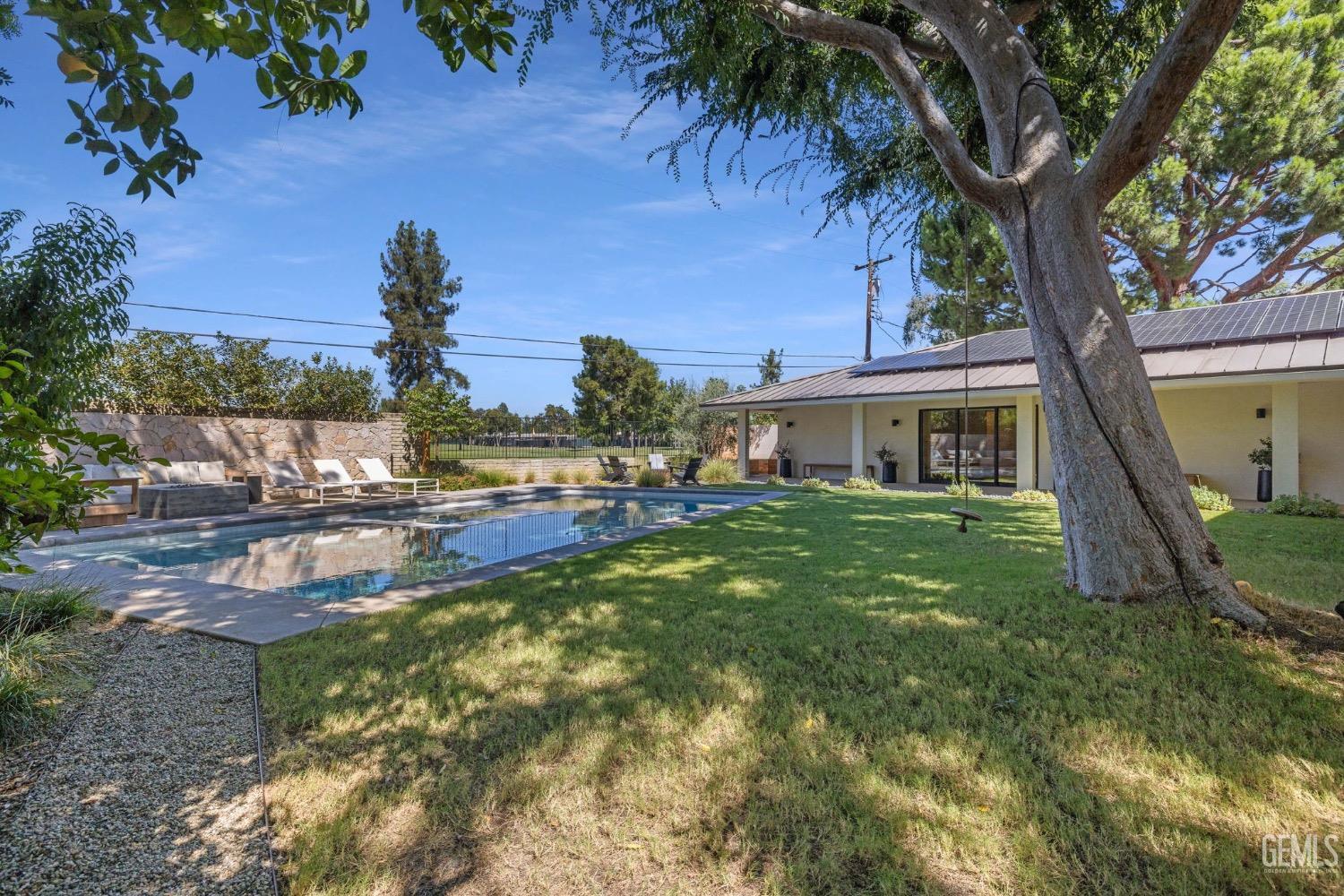 1217 Tam O Shanter Drive