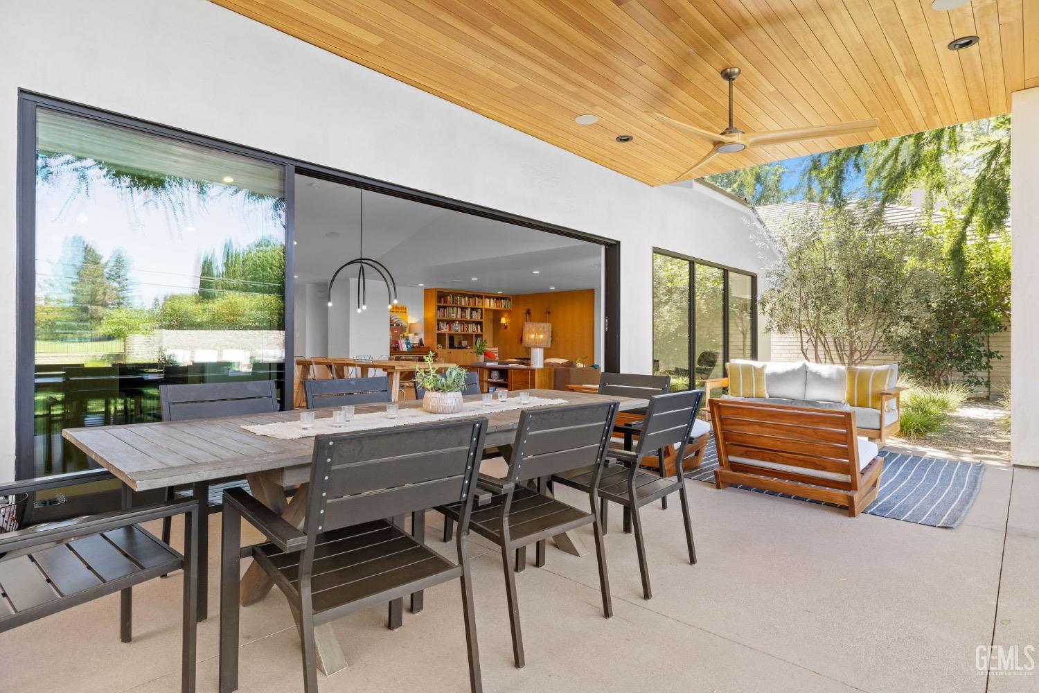 1217 Tam O Shanter Drive