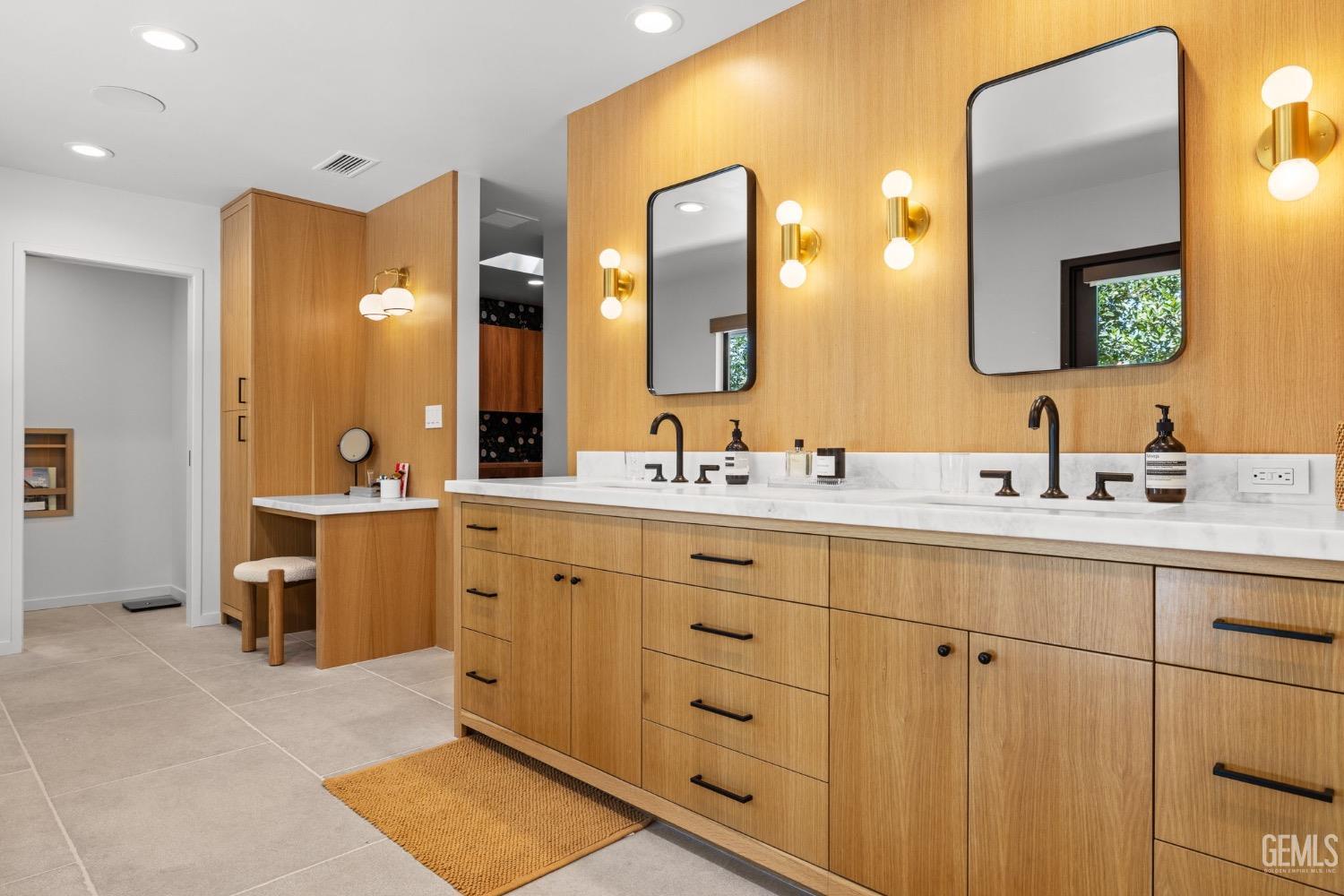 1217 Tam O Shanter Drive