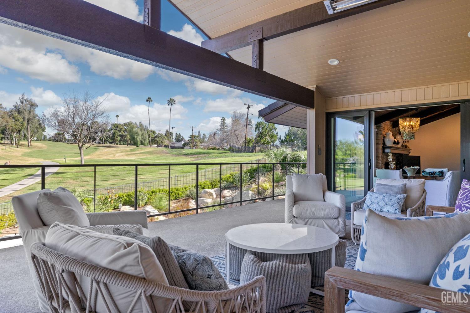 4290 Country Club Drive