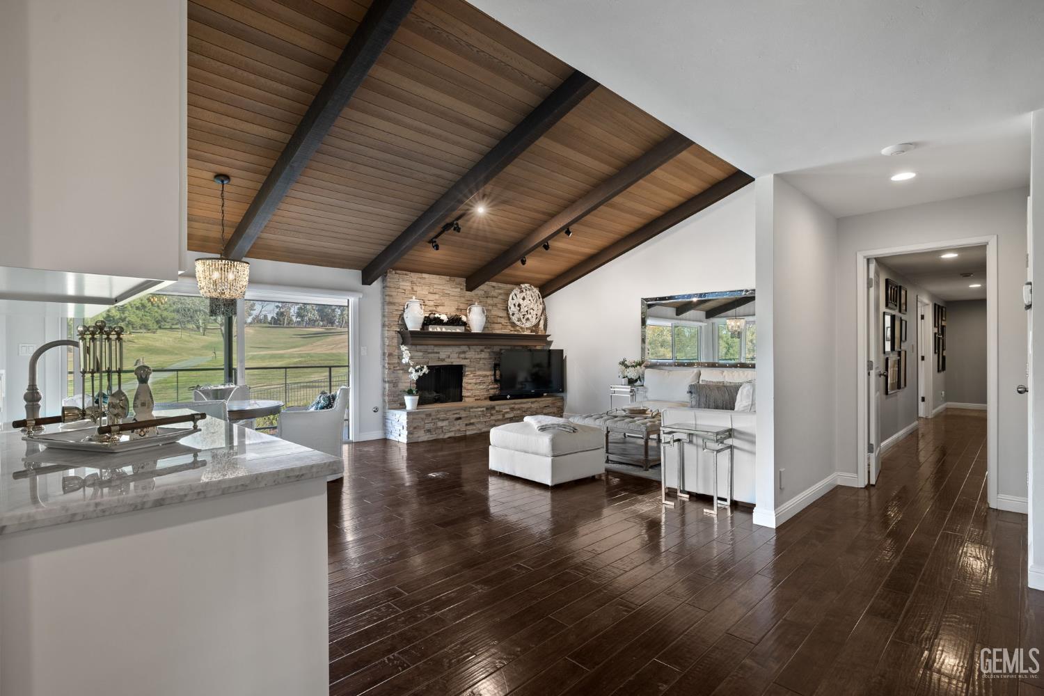 4290 Country Club Drive