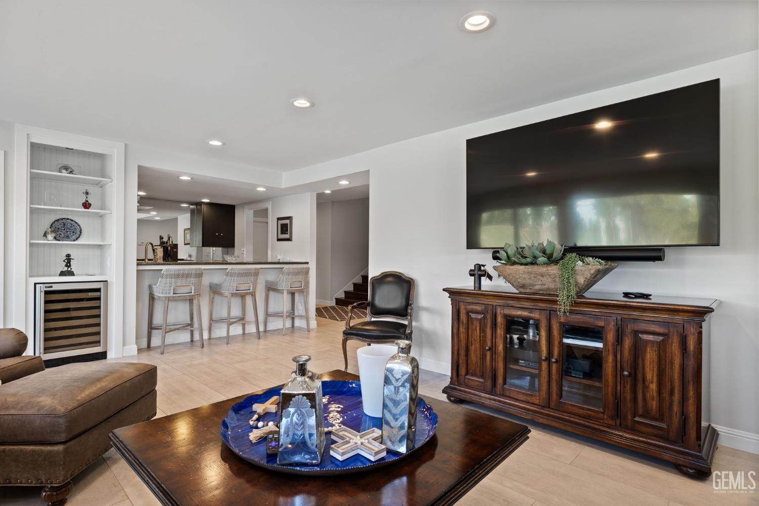 4290 Country Club Drive