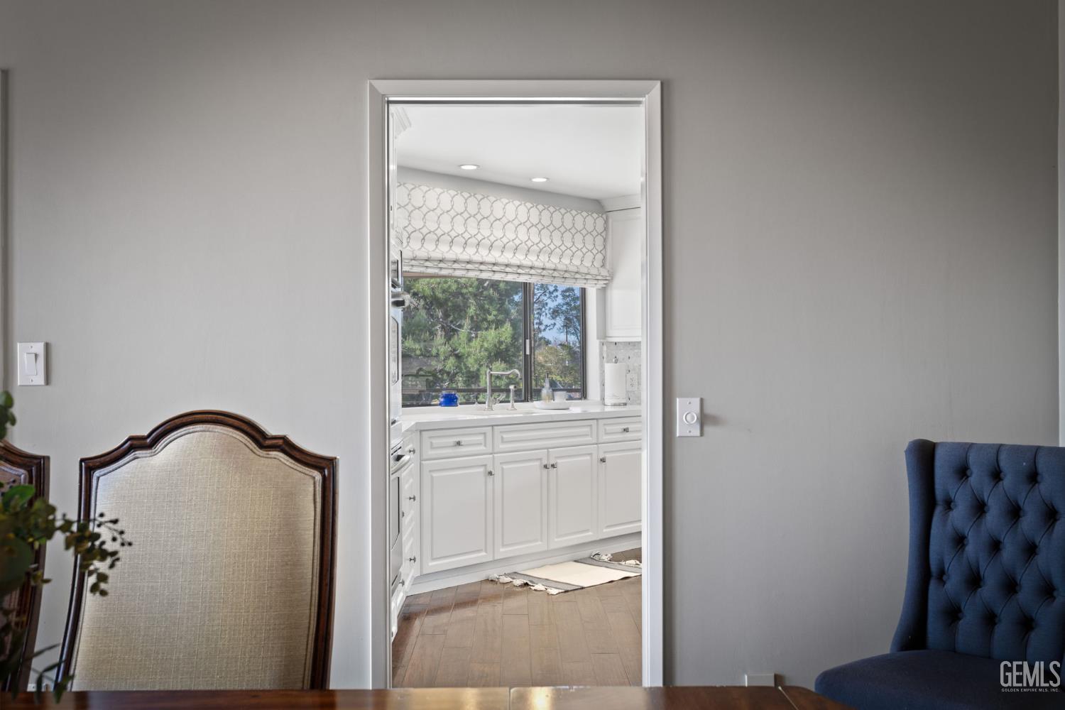 4290 Country Club Drive