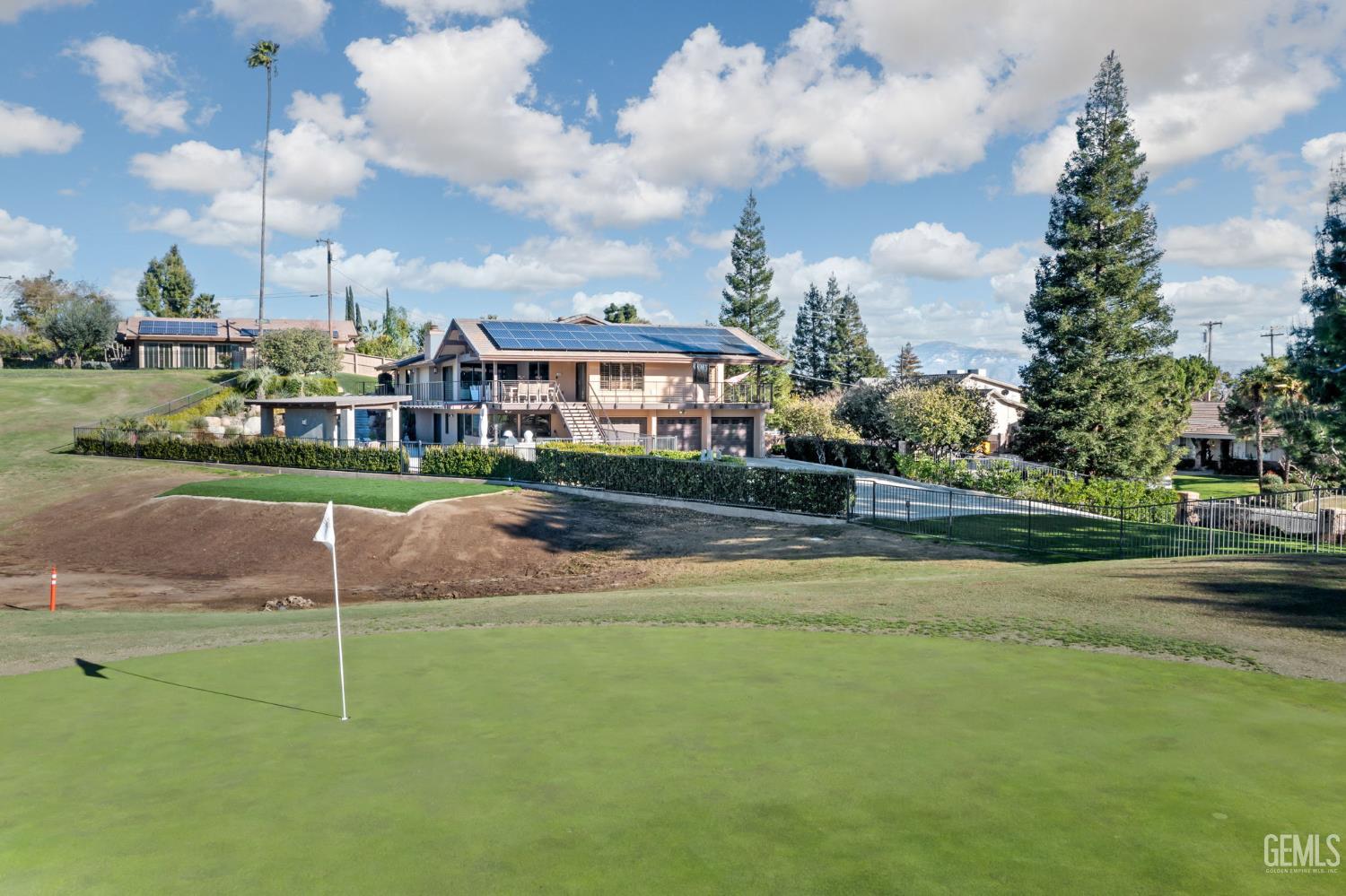 4290 Country Club Drive