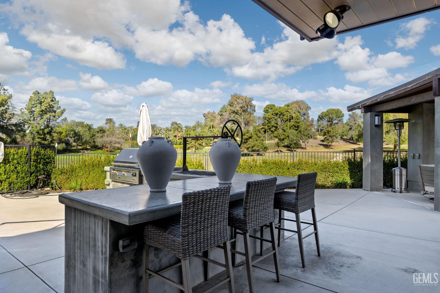 4290 Country Club Drive