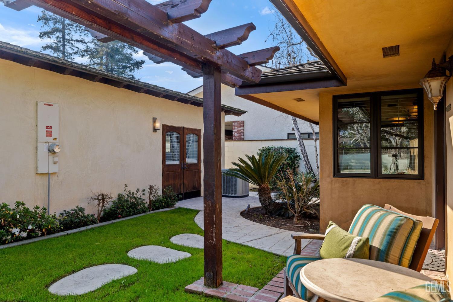 1233 Tam O Shanter Drive