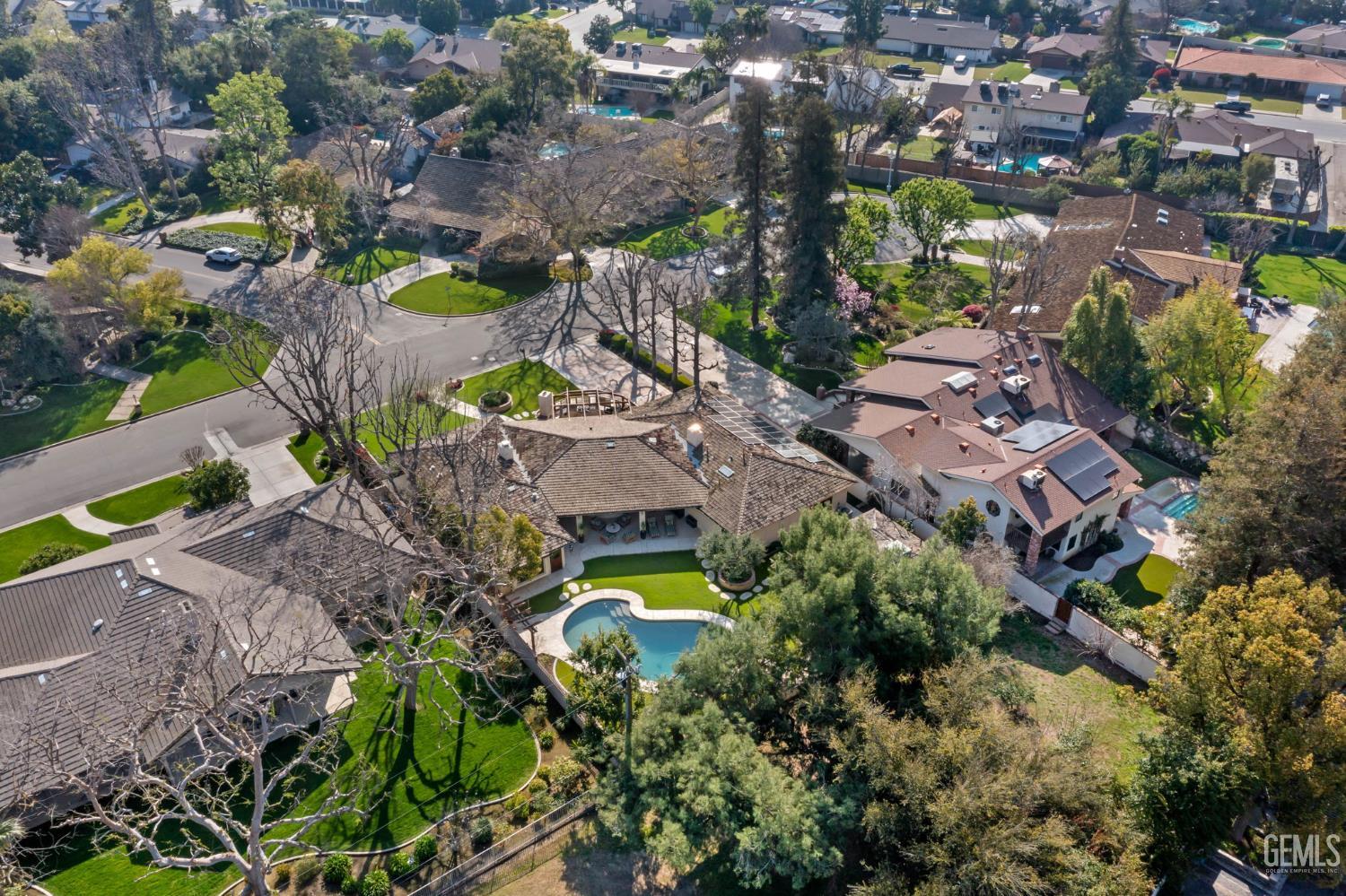 1233 Tam O Shanter Drive