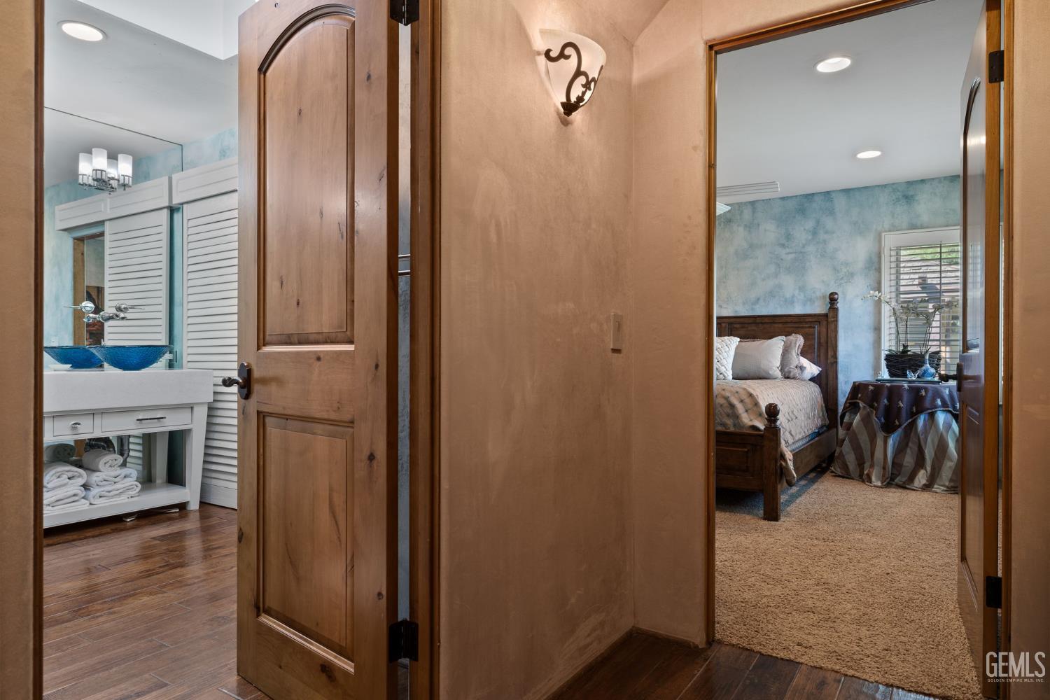 1233 Tam O Shanter Drive