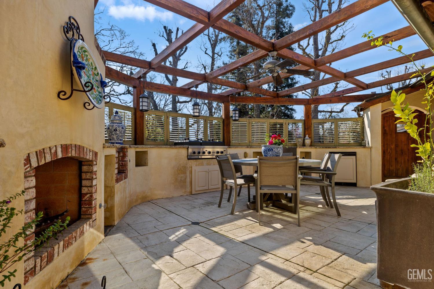 1233 Tam O Shanter Drive