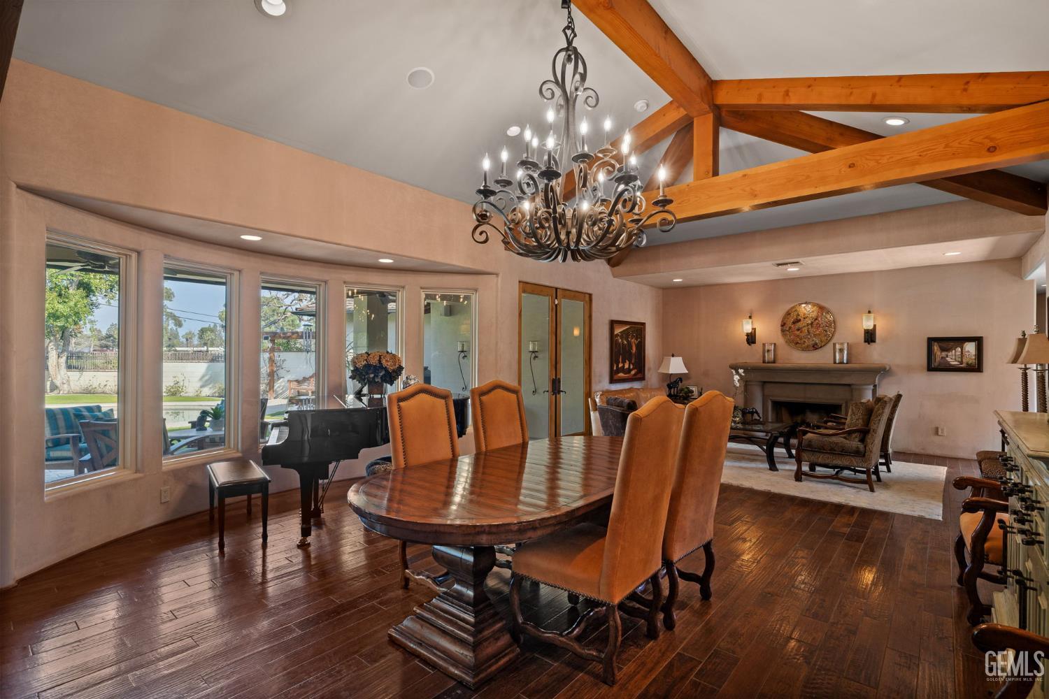 1233 Tam O Shanter Drive