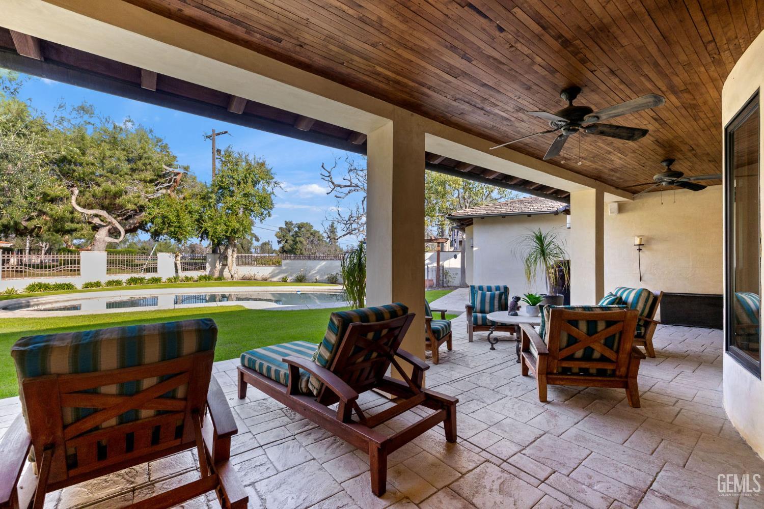 1233 Tam O Shanter Drive