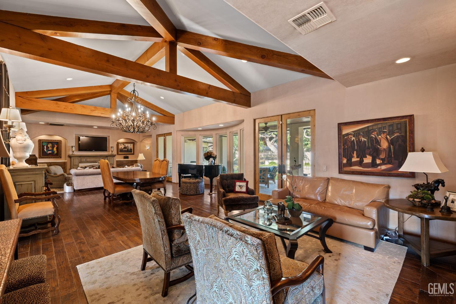 1233 Tam O Shanter Drive