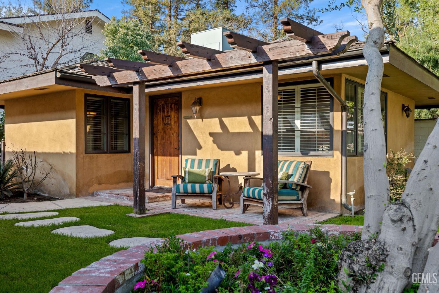 1233 Tam O Shanter Drive