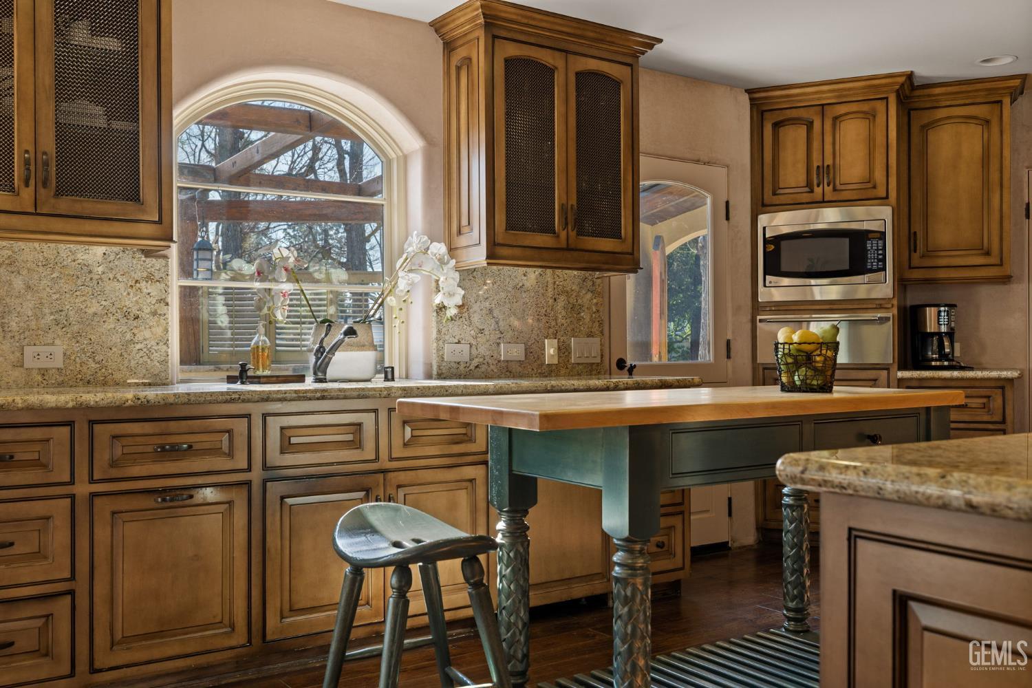 1233 Tam O Shanter Drive