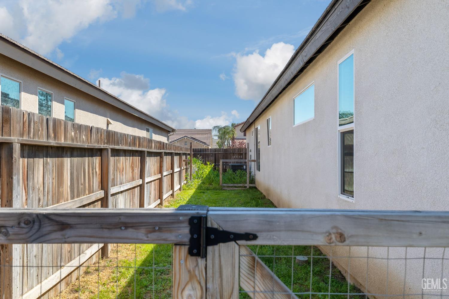 15 Claudia Autumn Drive