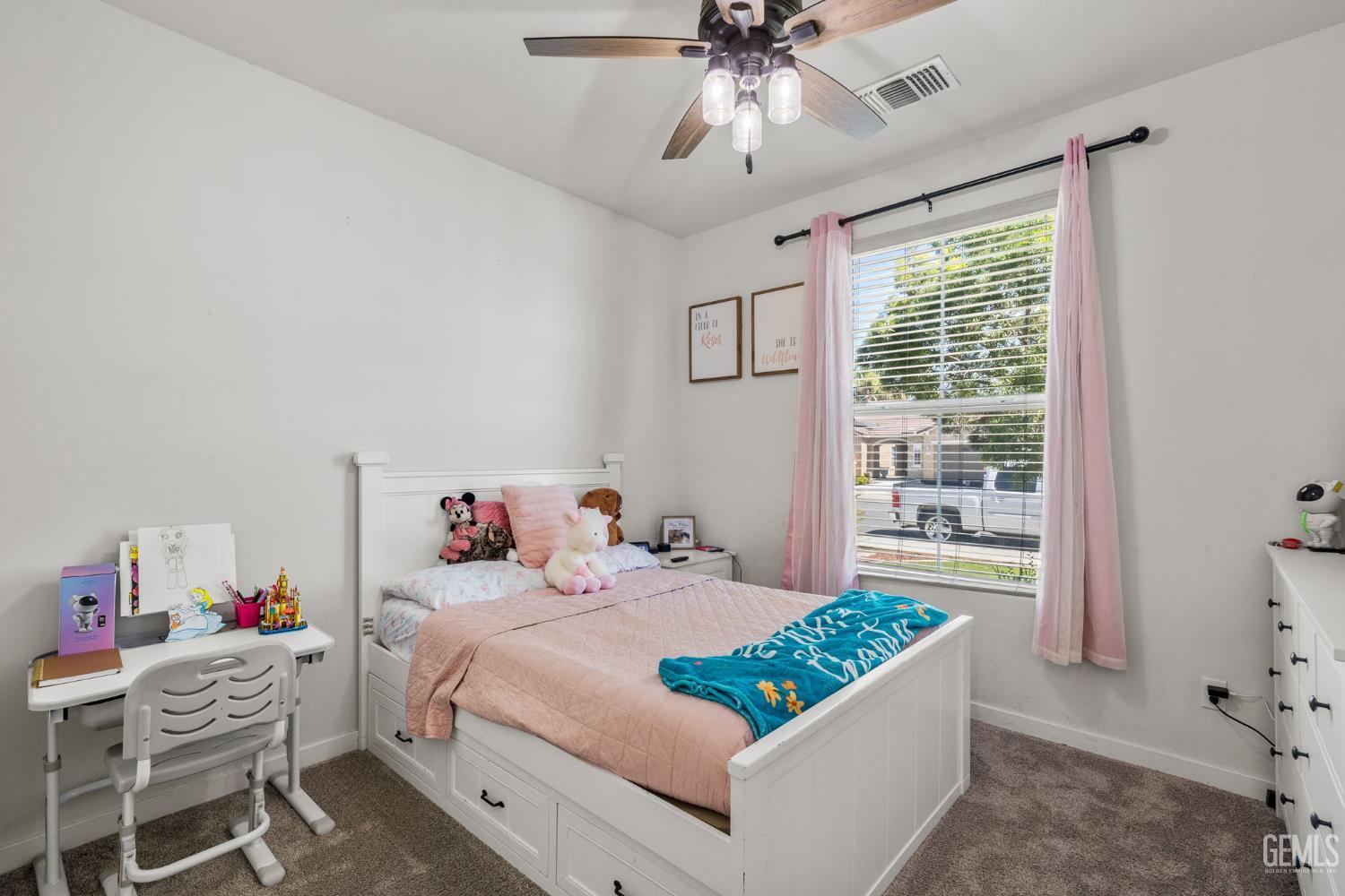 15 Claudia Autumn Drive