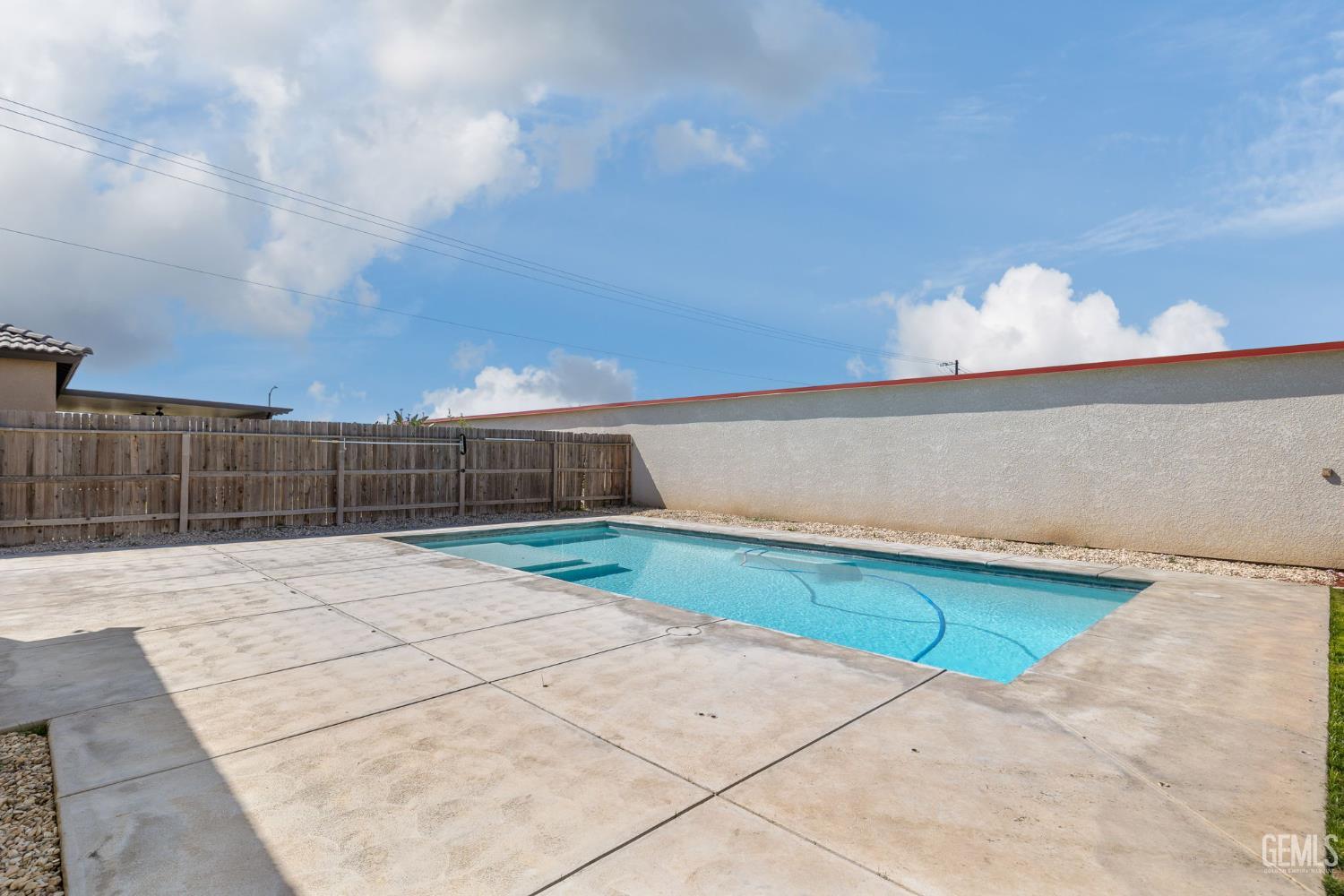 15 Claudia Autumn Drive